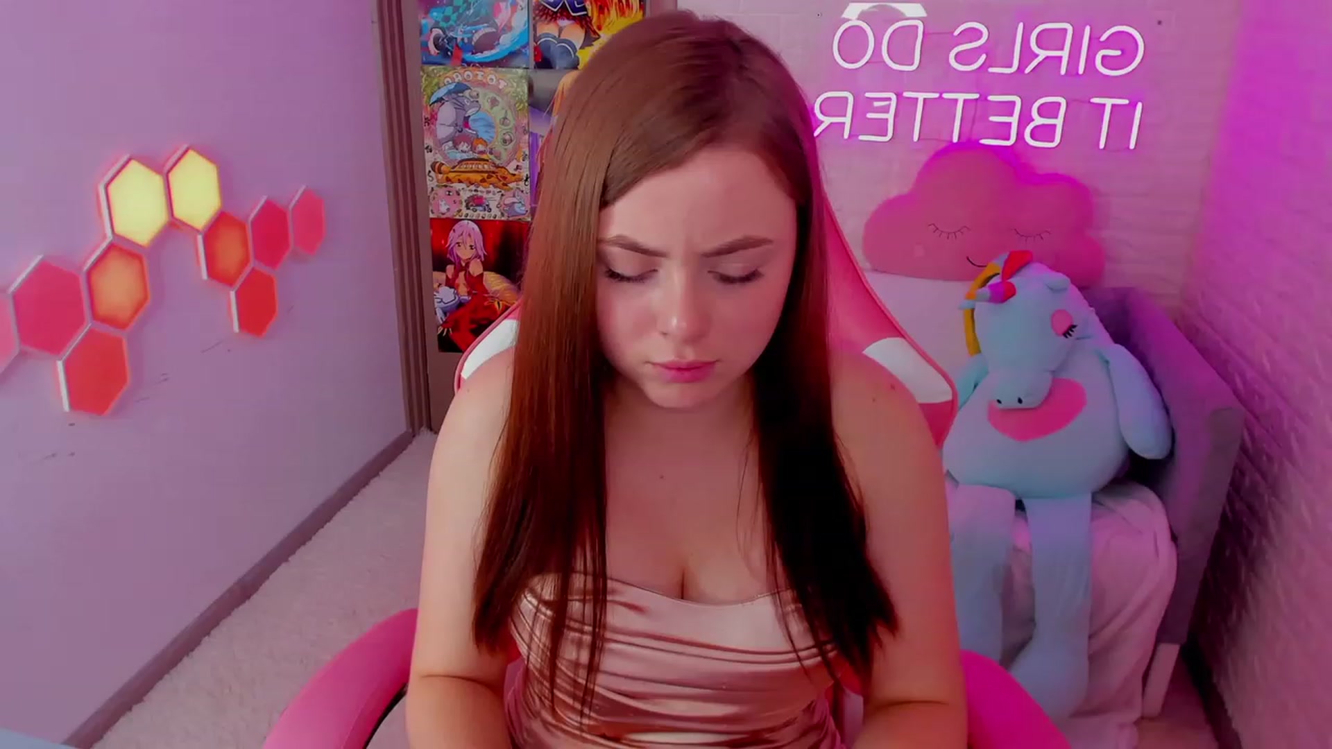 Gallery image thumbnail from AmyClaire's myfreecams stream on, 12/26/2023, 17:00 image 5 of 20