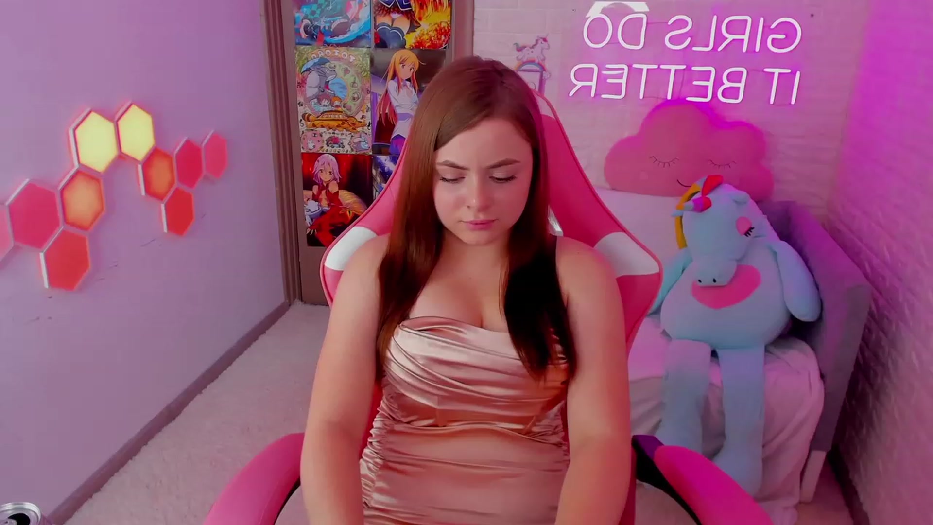 Gallery image thumbnail from AmyClaire's myfreecams stream on, 12/26/2023, 17:00 image 11 of 20