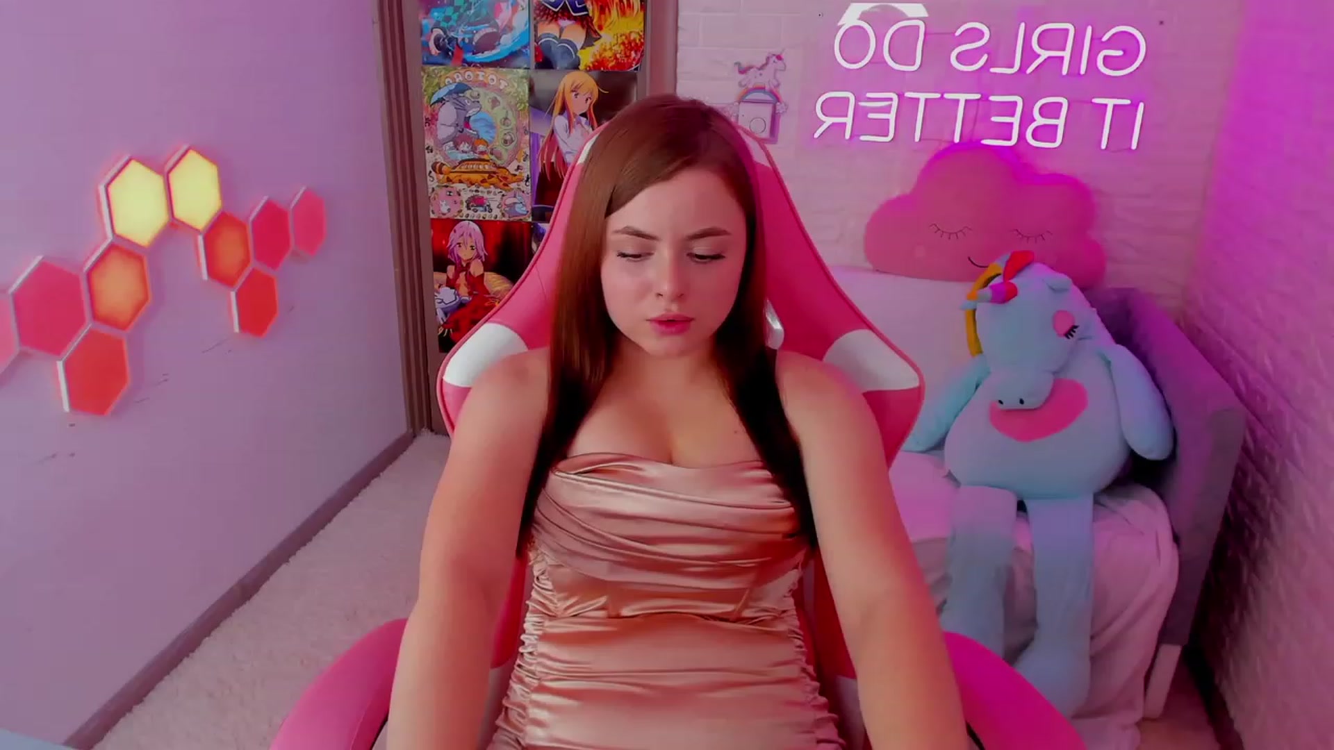 Gallery image thumbnail from AmyClaire's myfreecams stream on, 12/26/2023, 17:00 image 3 of 20