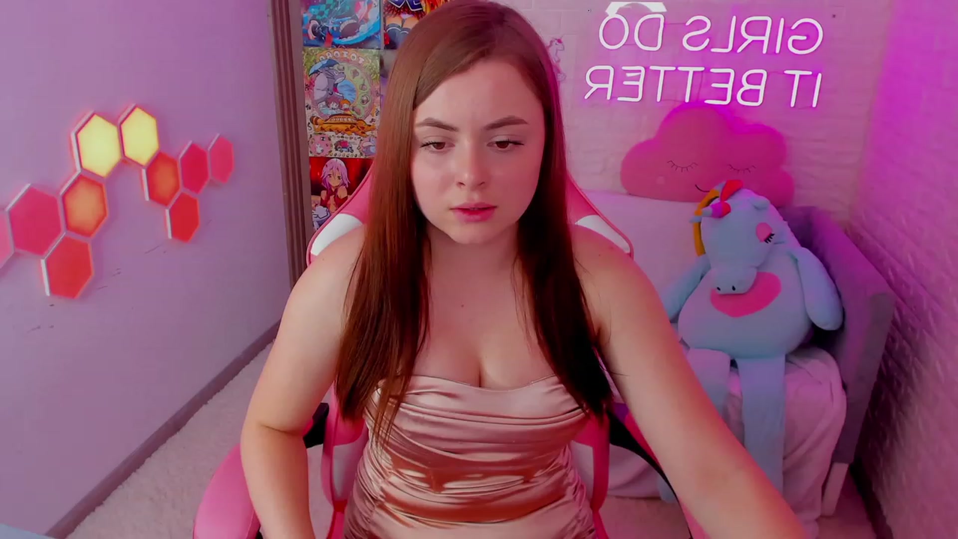 Gallery image thumbnail from AmyClaire's myfreecams stream on, 12/26/2023, 17:00 image 6 of 20