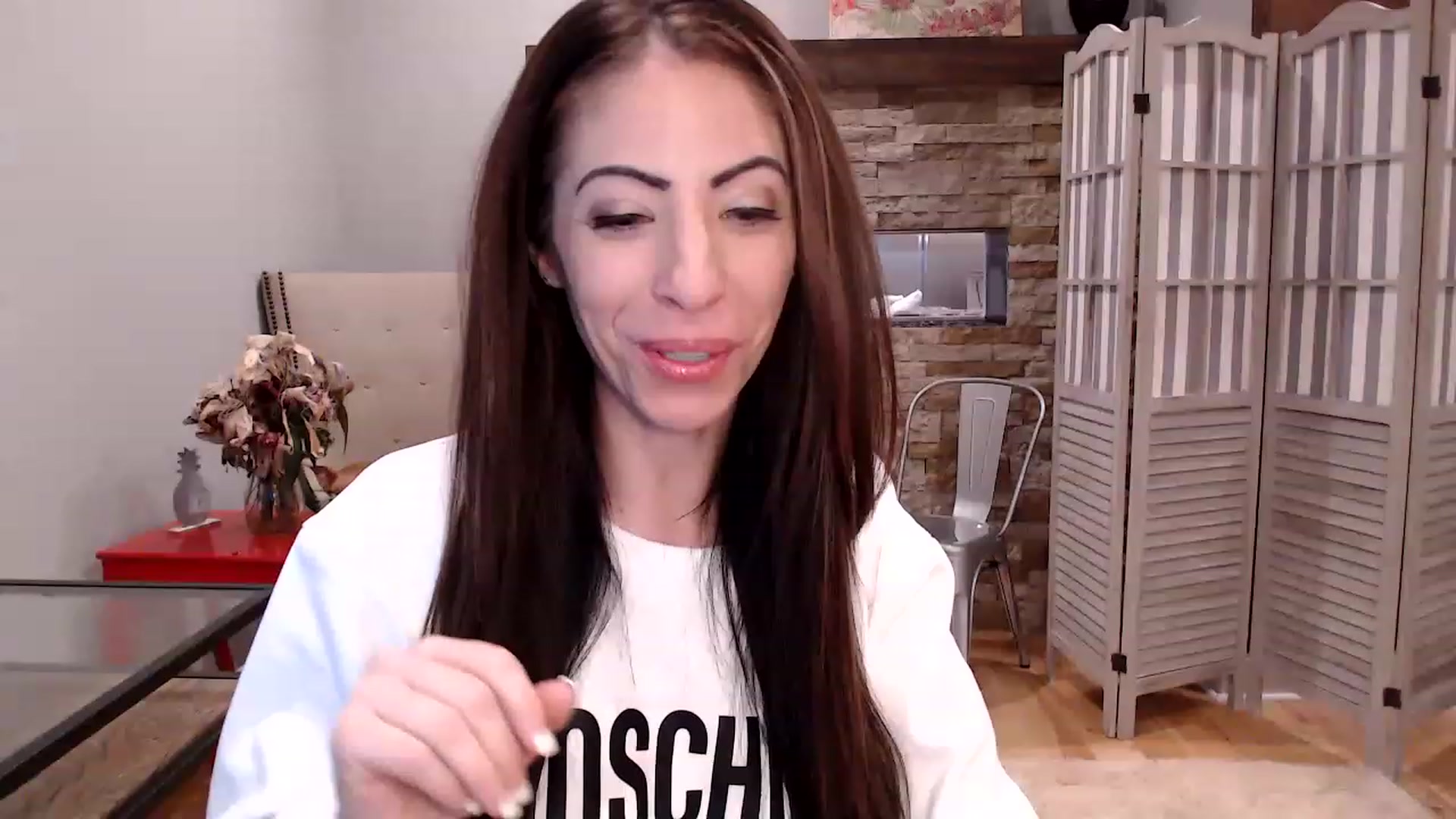 Gallery image thumbnail from AmyDay's myfreecams stream on, 12/01/2022, 19:01 image 6 of 20