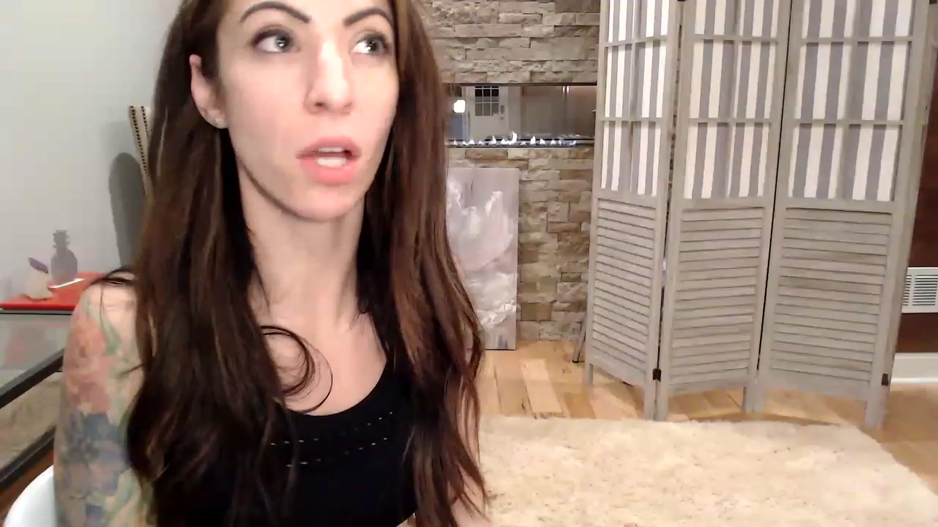 Gallery image thumbnail from AmyDay's myfreecams stream on, 12/08/2022, 05:22 image 4 of 20