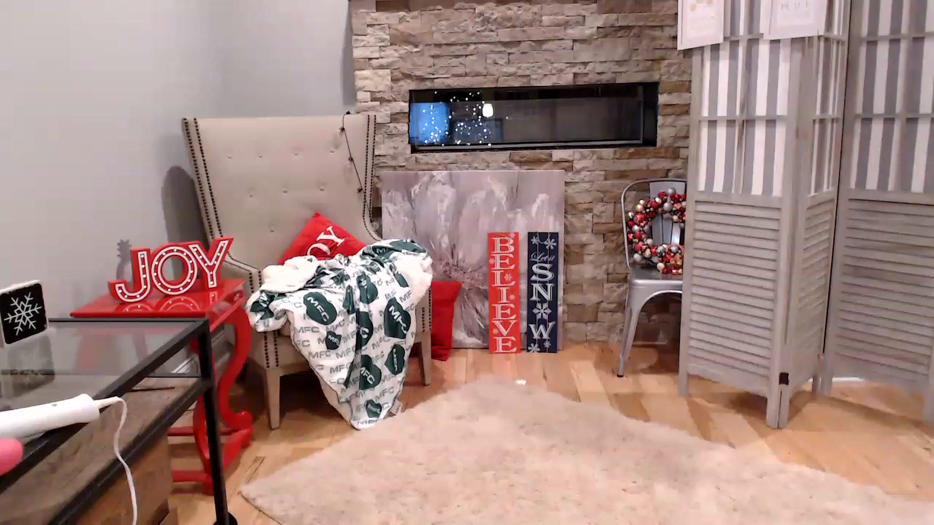 Gallery image thumbnail from AmyDay's myfreecams stream on, 12/15/2022, 07:10 image 13 of 20