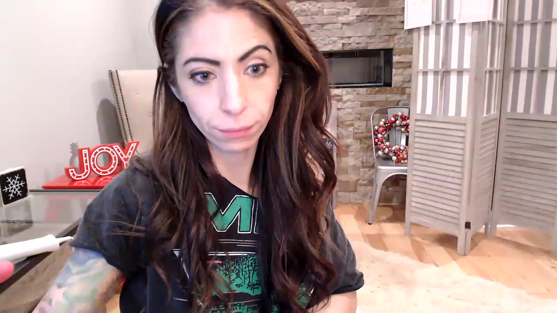 Gallery image thumbnail from AmyDay's myfreecams stream on, 12/15/2022, 07:10 image 20 of 20