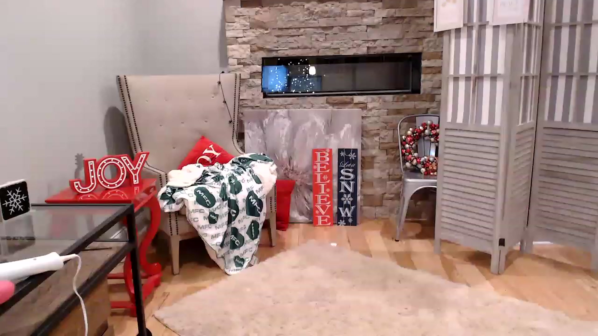 Gallery image thumbnail from AmyDay's myfreecams stream on, 12/15/2022, 07:10 image 12 of 20