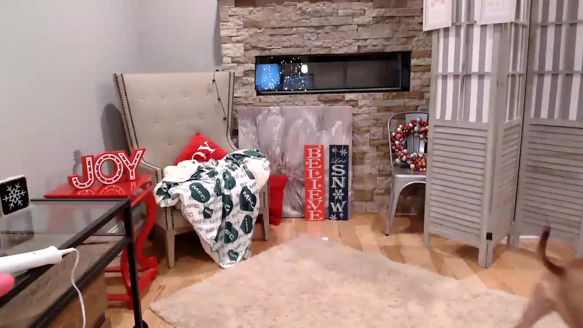 Gallery image thumbnail from AmyDay's myfreecams stream on, 12/15/2022, 07:10 image 10 of 20