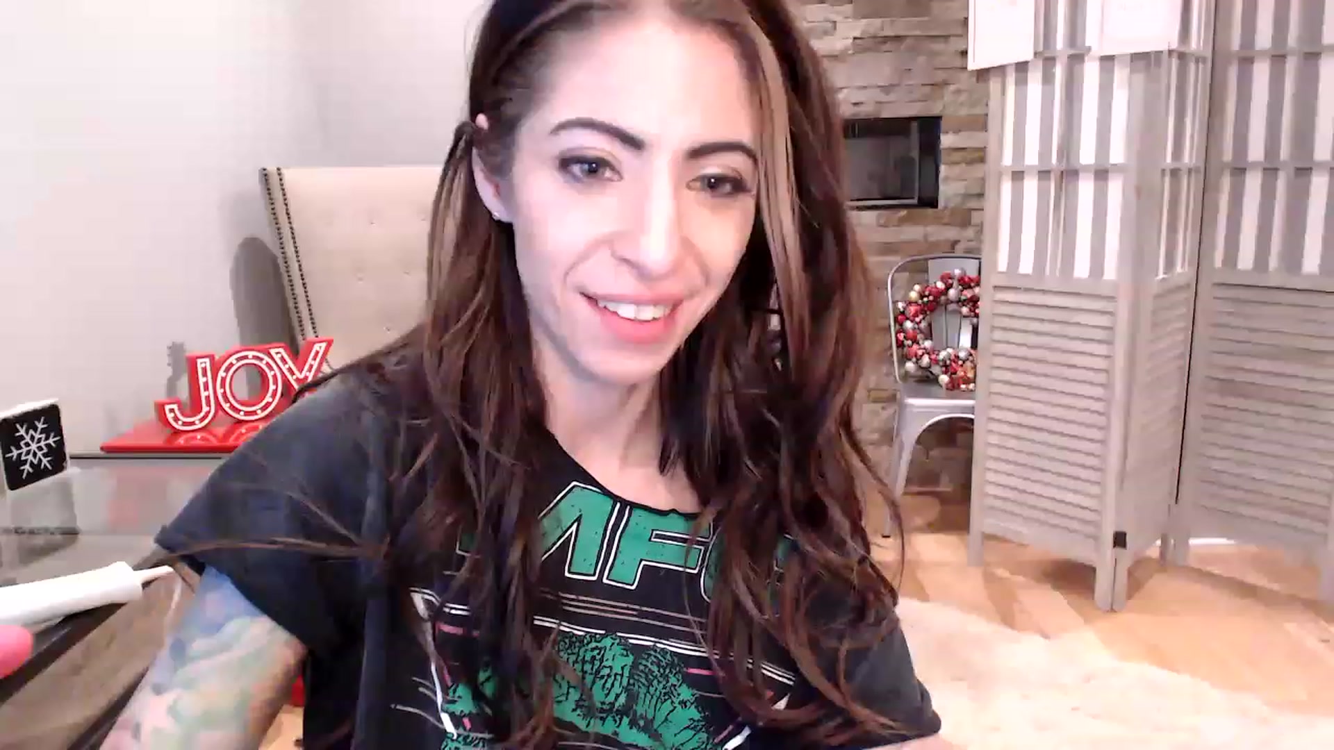 Gallery image thumbnail from AmyDay's myfreecams stream on, 12/15/2022, 07:10 image 19 of 20