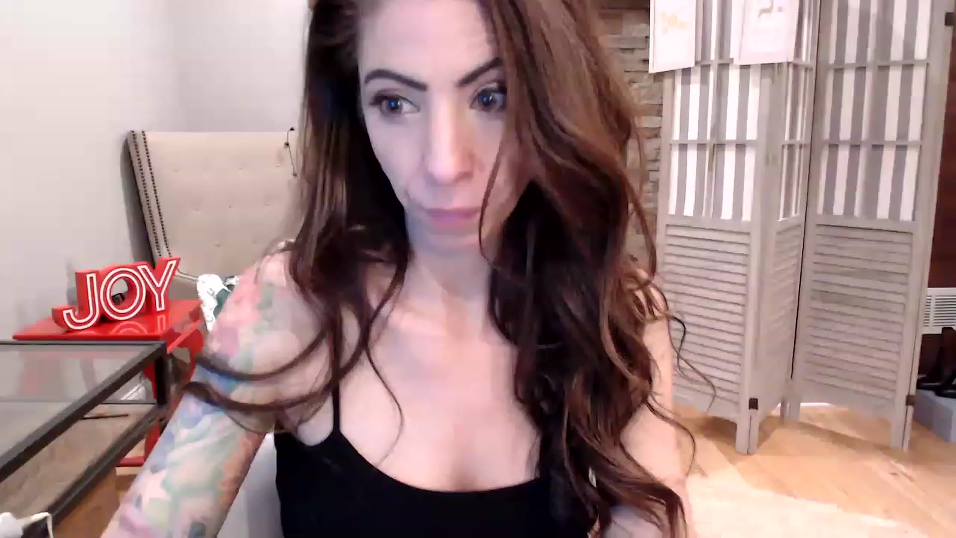 Gallery image thumbnail from AmyDay's myfreecams stream on, 12/17/2022, 05:16 image 17 of 20