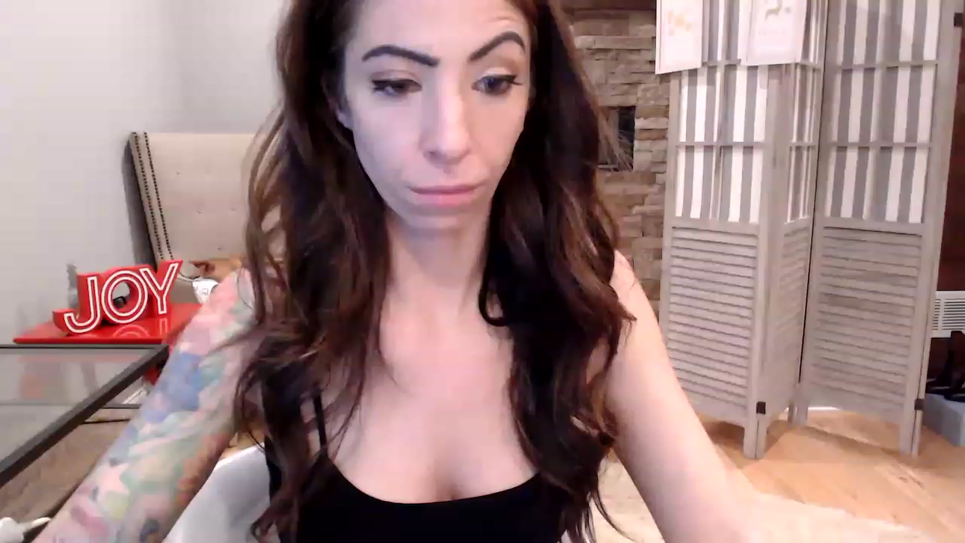 Gallery image thumbnail from AmyDay's myfreecams stream on, 12/17/2022, 05:16 image 14 of 20
