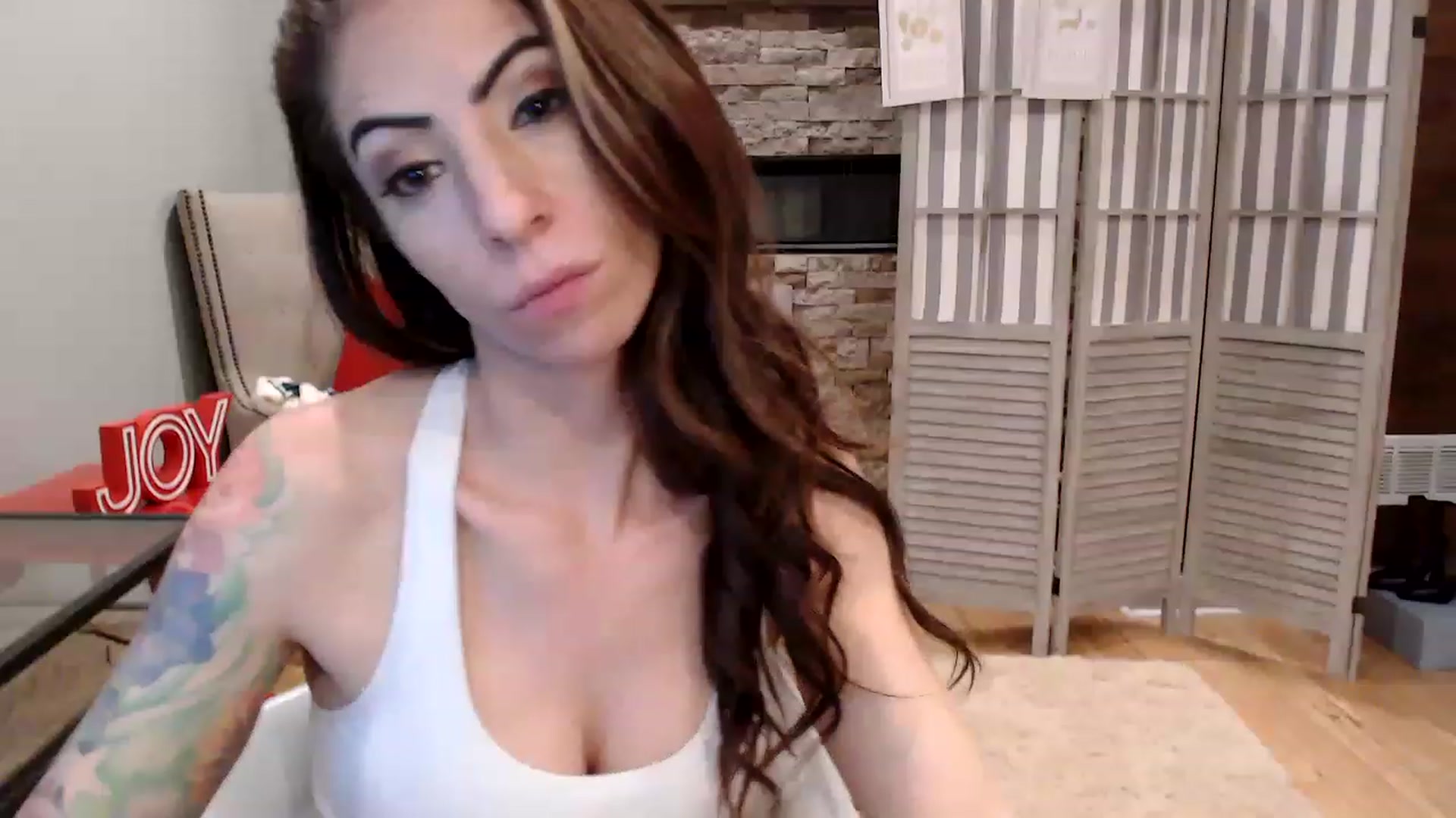 Gallery image thumbnail from AmyDay's myfreecams stream on, 12/19/2022, 02:38 image 14 of 20