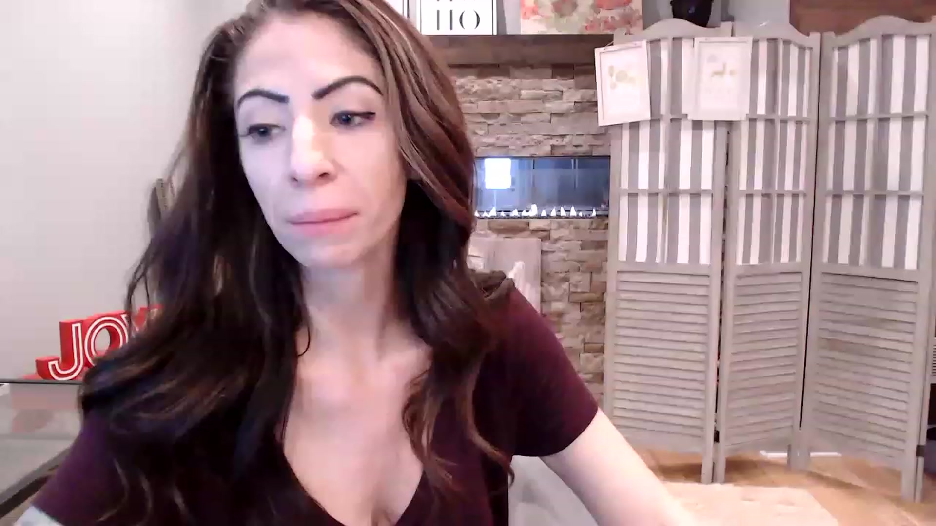 Gallery image thumbnail from AmyDay's myfreecams stream on, 12/19/2022, 19:03 image 13 of 20