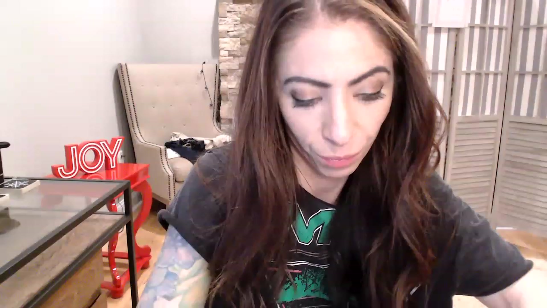 Gallery image thumbnail from AmyDay's myfreecams stream on, 12/22/2022, 07:31 image 12 of 20