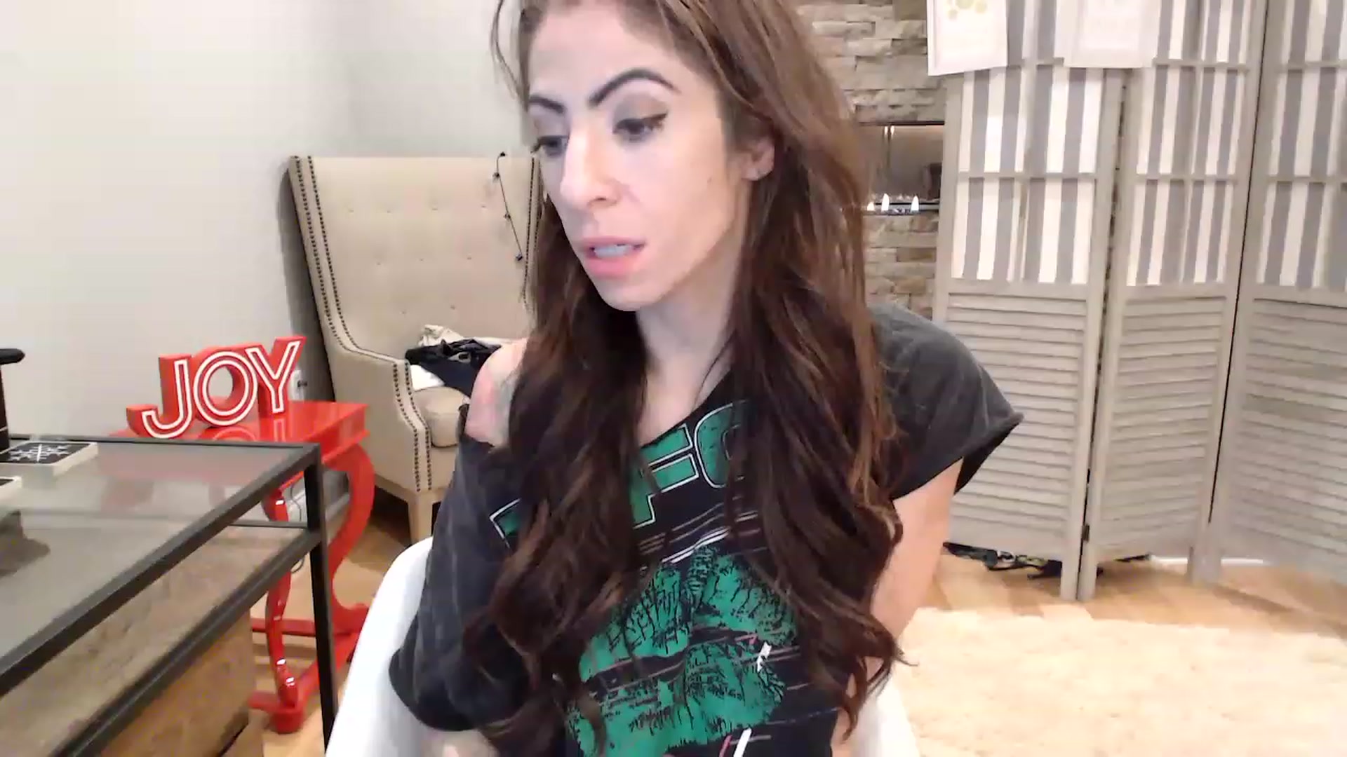 Gallery image thumbnail from AmyDay's myfreecams stream on, 12/22/2022, 07:31 image 19 of 20