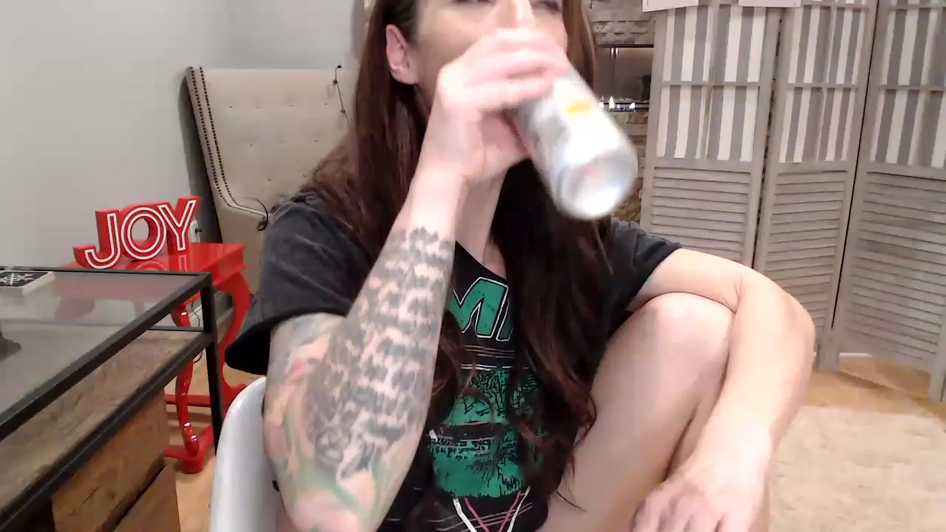 Gallery image thumbnail from AmyDay's myfreecams stream on, 12/22/2022, 07:31 image 2 of 20