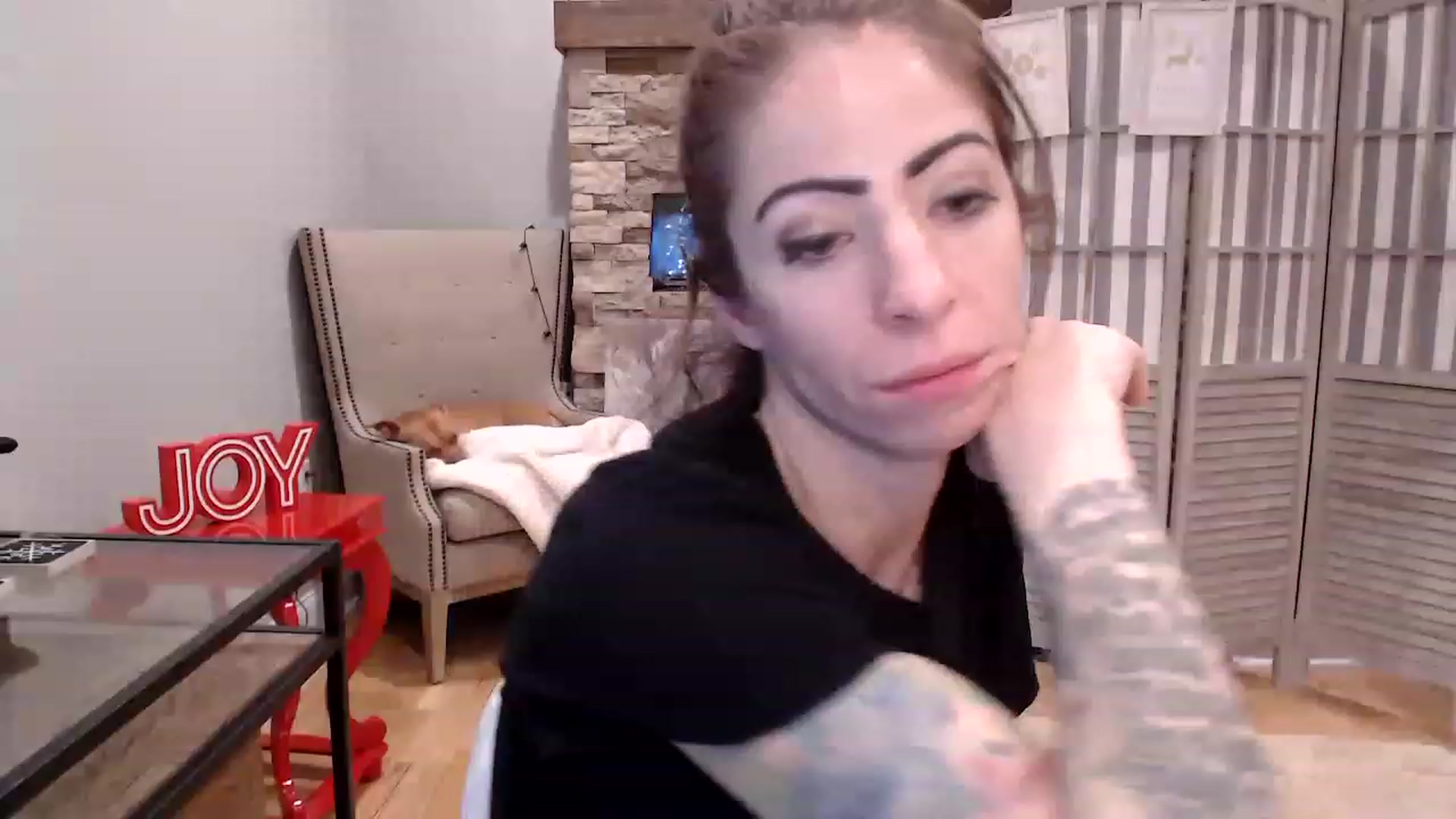 Gallery image thumbnail from AmyDay's myfreecams stream on, 12/22/2022, 18:55 image 8 of 20