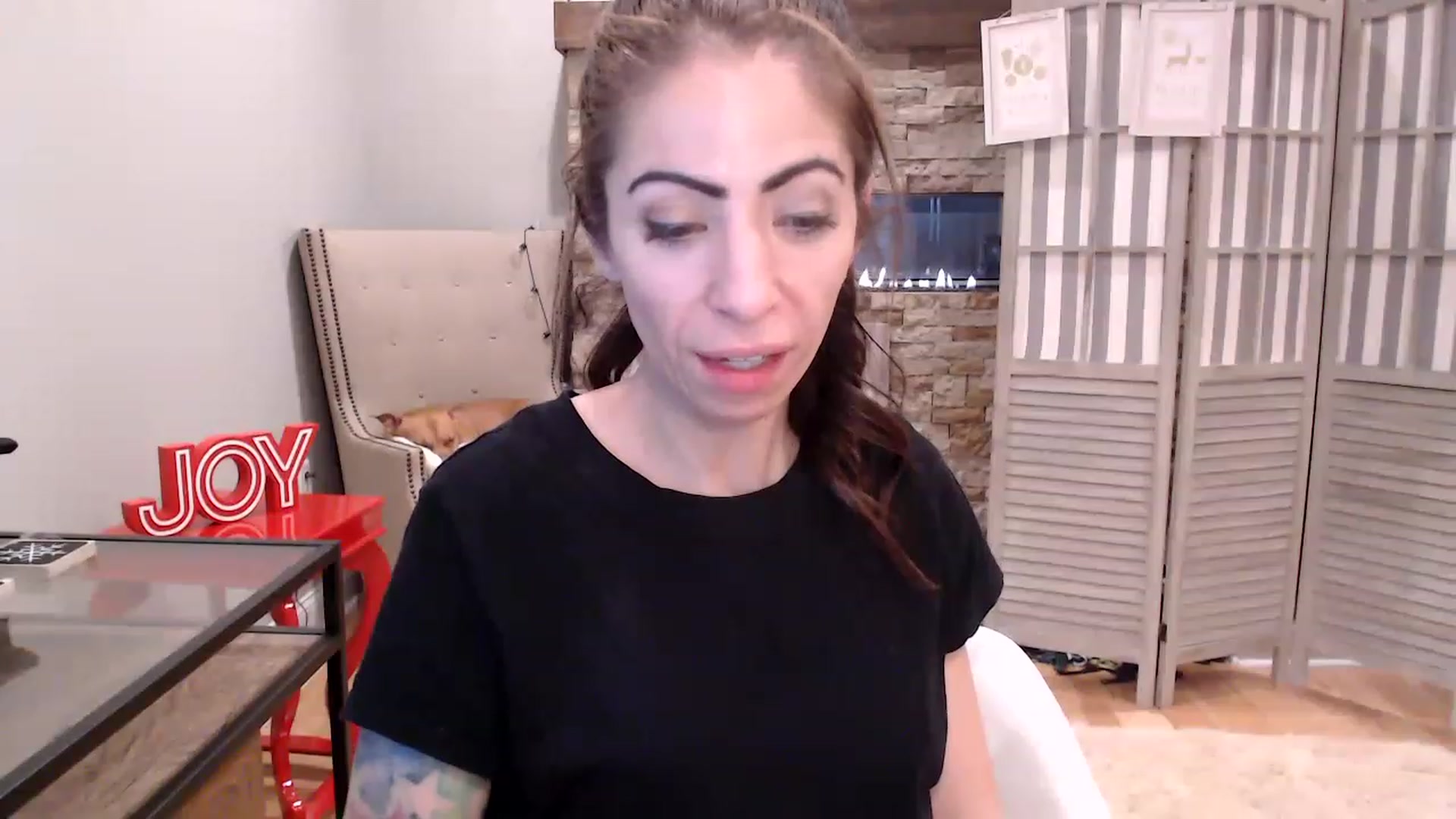 Gallery image thumbnail from AmyDay's myfreecams stream on, 12/22/2022, 18:55 image 6 of 20