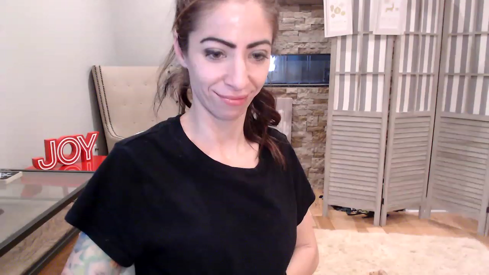Gallery image thumbnail from AmyDay's myfreecams stream on, 12/22/2022, 18:55 image 19 of 20