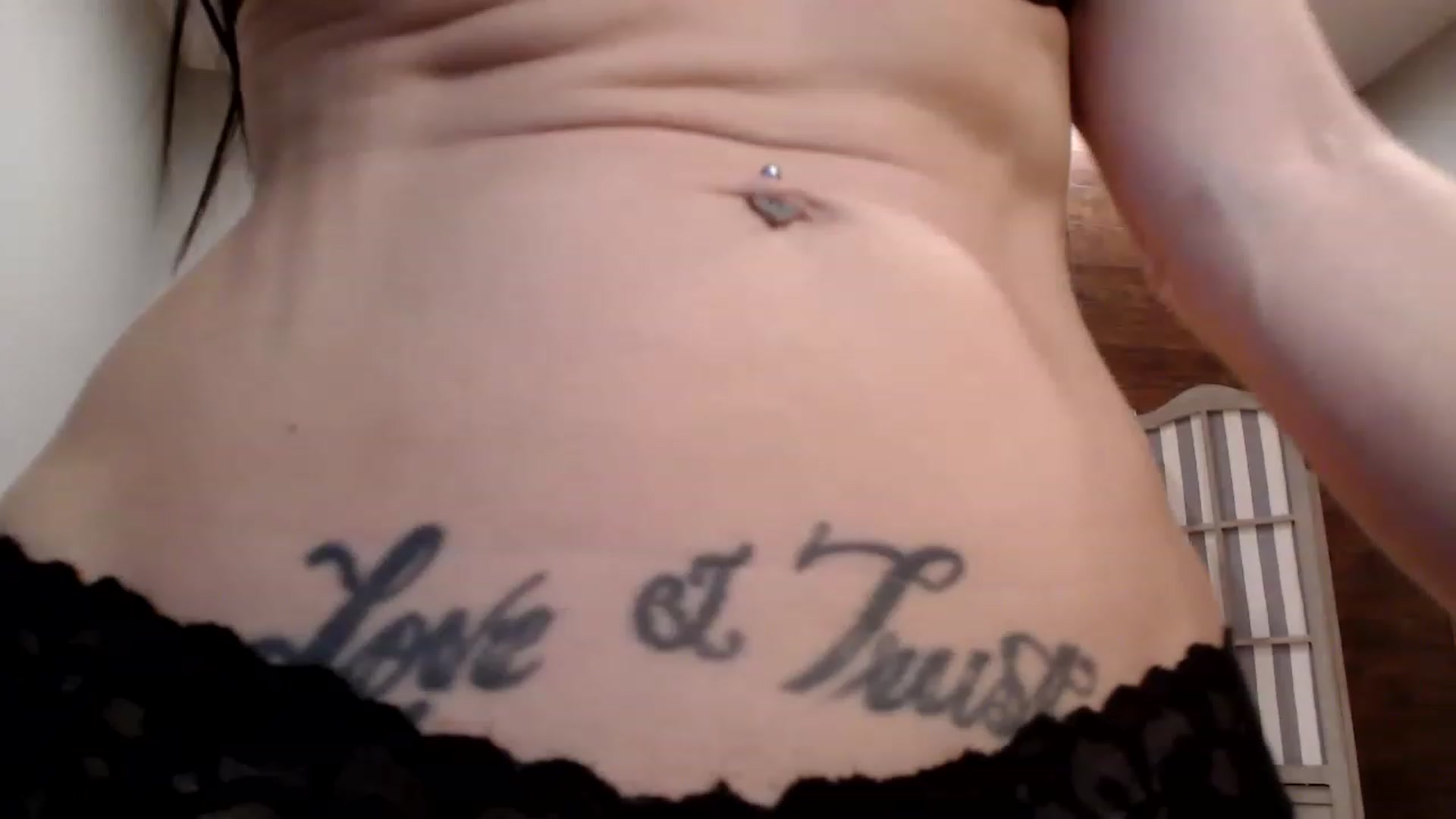 Gallery image thumbnail from AmyDay's myfreecams stream on, 12/26/2022, 06:36 image 7 of 20