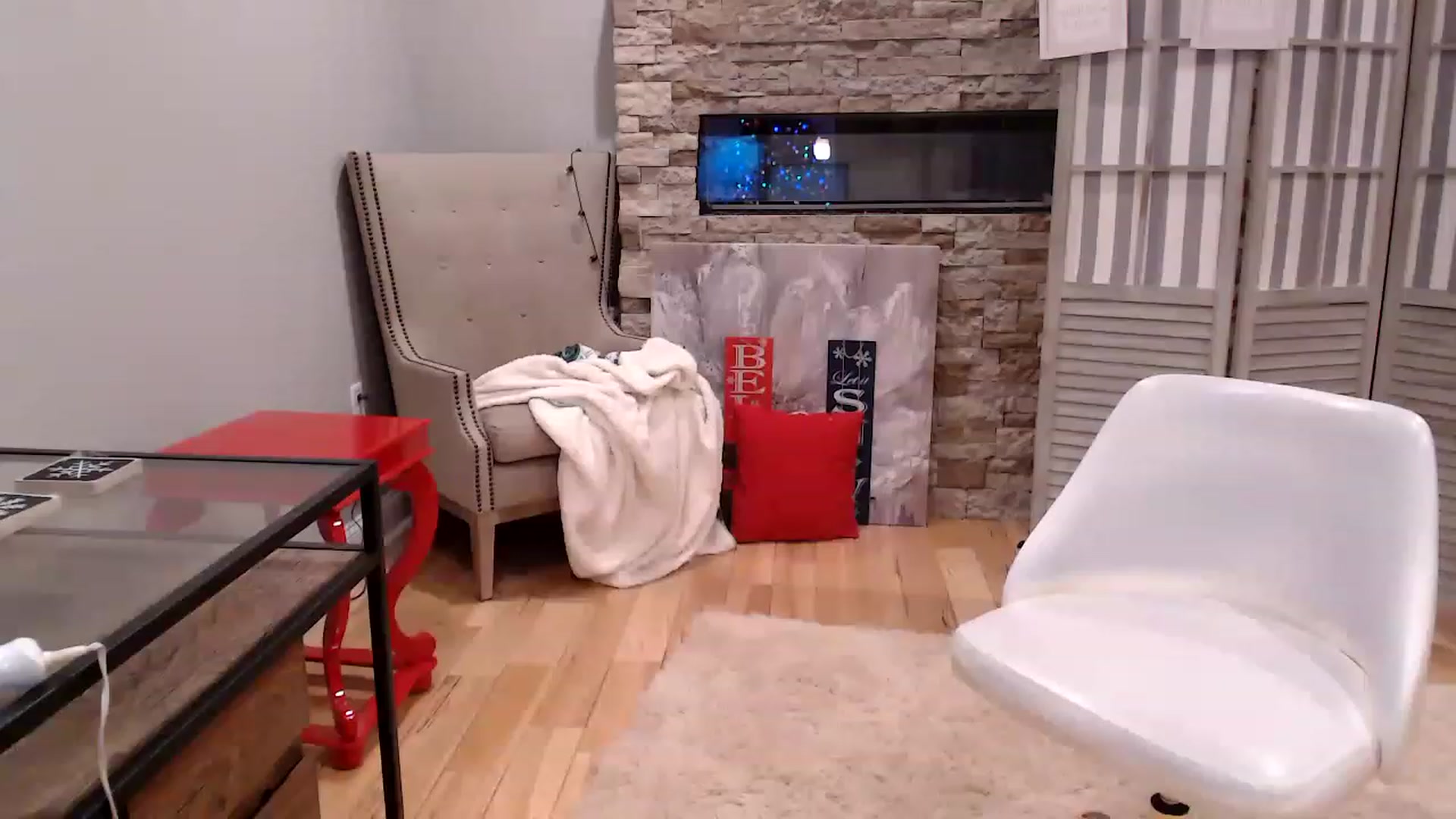Gallery image thumbnail from AmyDay's myfreecams stream on, 12/26/2022, 06:36 image 9 of 20