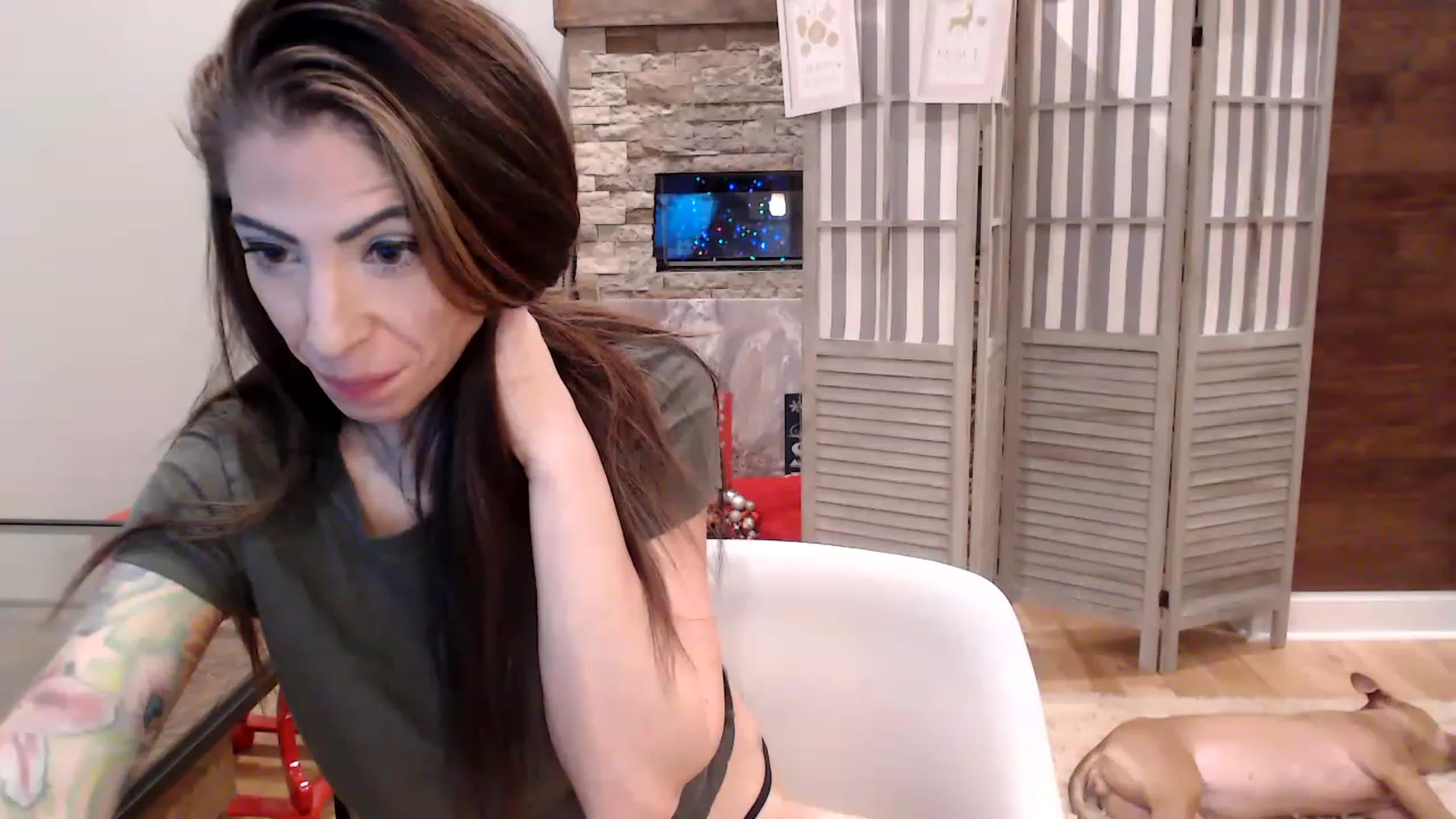 Gallery image thumbnail from AmyDay's myfreecams stream on, 01/03/2023, 24:02 image 10 of 20