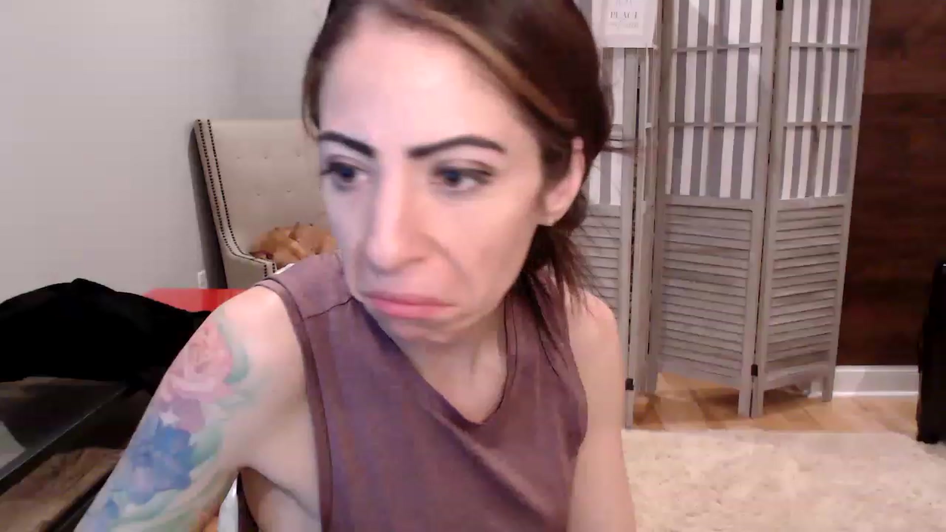 Gallery image thumbnail from AmyDay's myfreecams stream on, 01/03/2023, 17:58 image 3 of 20
