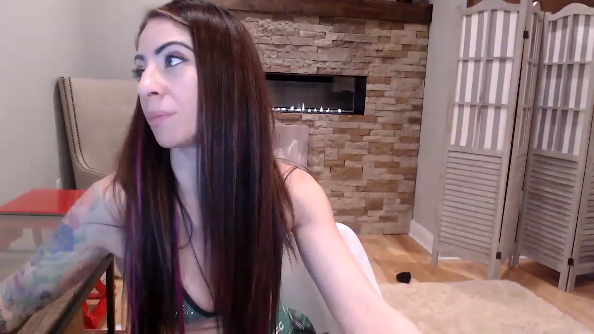 Gallery image thumbnail from AmyDay's myfreecams stream on, 01/10/2023, 07:10 image 14 of 20