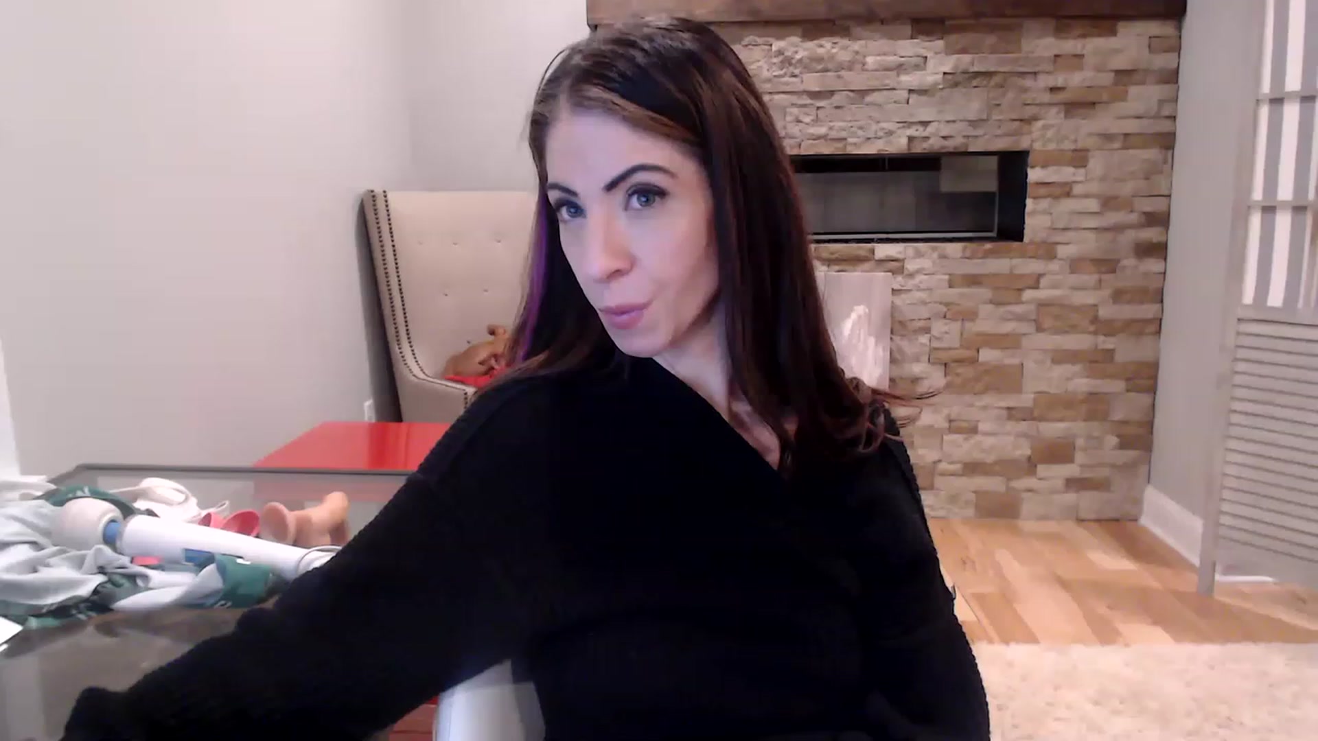 Gallery image thumbnail from AmyDay's myfreecams stream on, 01/18/2023, 08:37 image 8 of 20