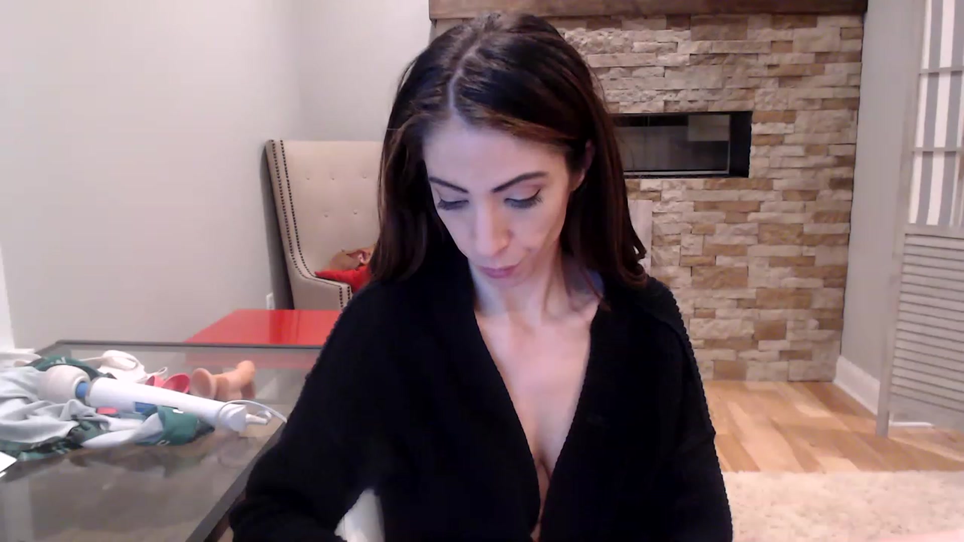 Gallery image thumbnail from AmyDay's myfreecams stream on, 01/18/2023, 08:37 image 4 of 20