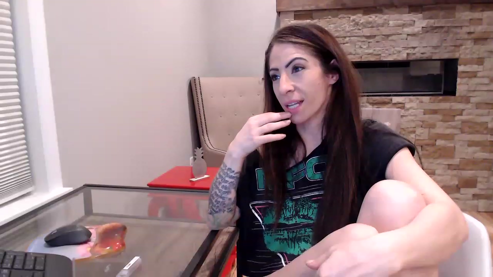 Gallery image thumbnail from AmyDay's myfreecams stream on, 02/09/2023, 07:35 image 10 of 20