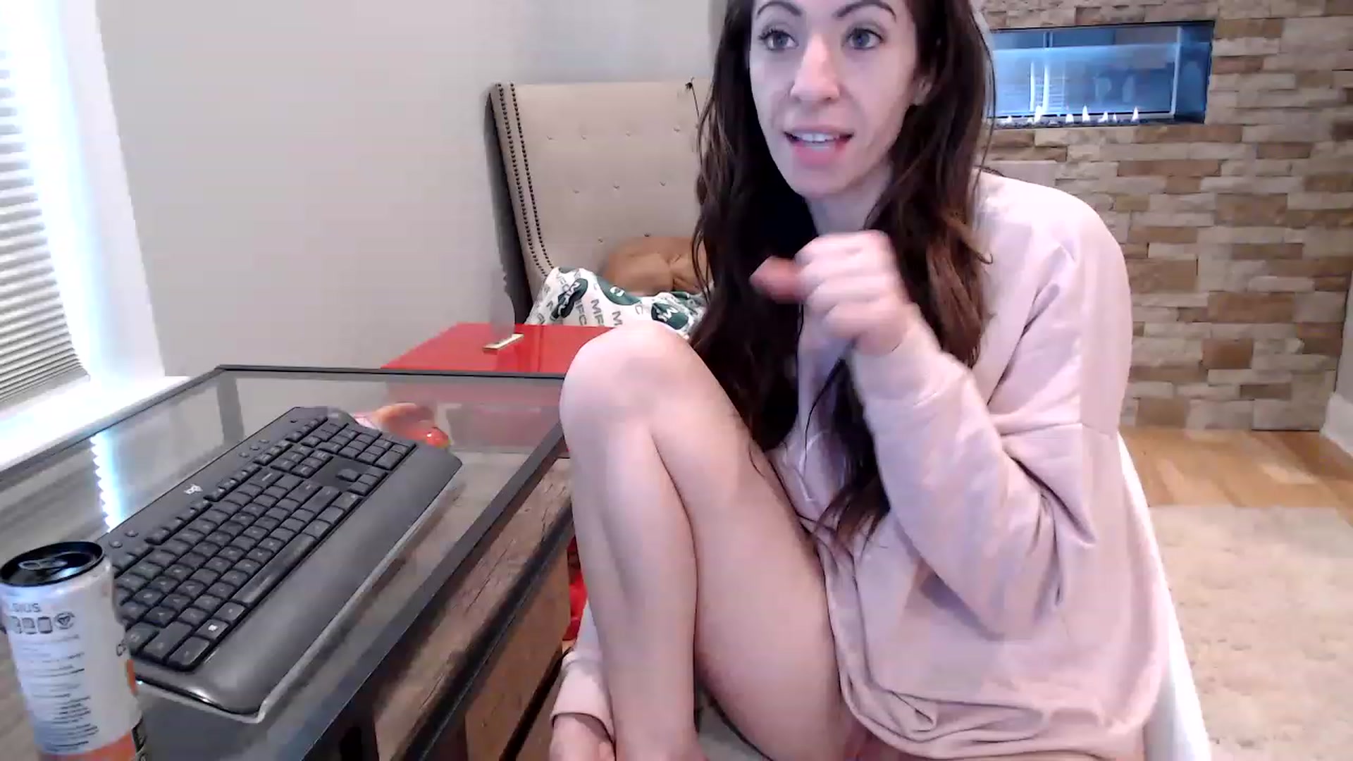 Gallery image thumbnail from AmyDay's myfreecams stream on, 02/15/2023, 16:08 image 5 of 20