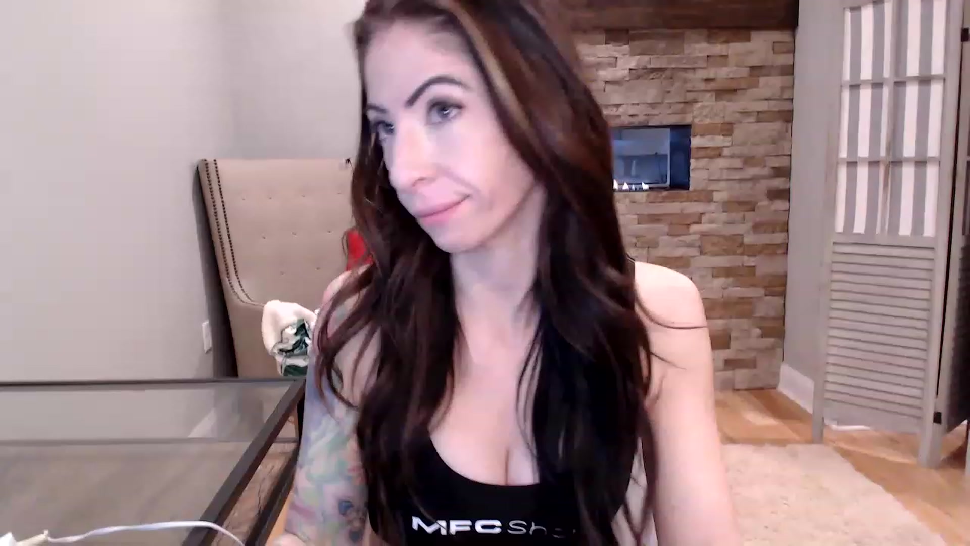Gallery image thumbnail from AmyDay's myfreecams stream on, 03/08/2023, 18:36 image 17 of 20