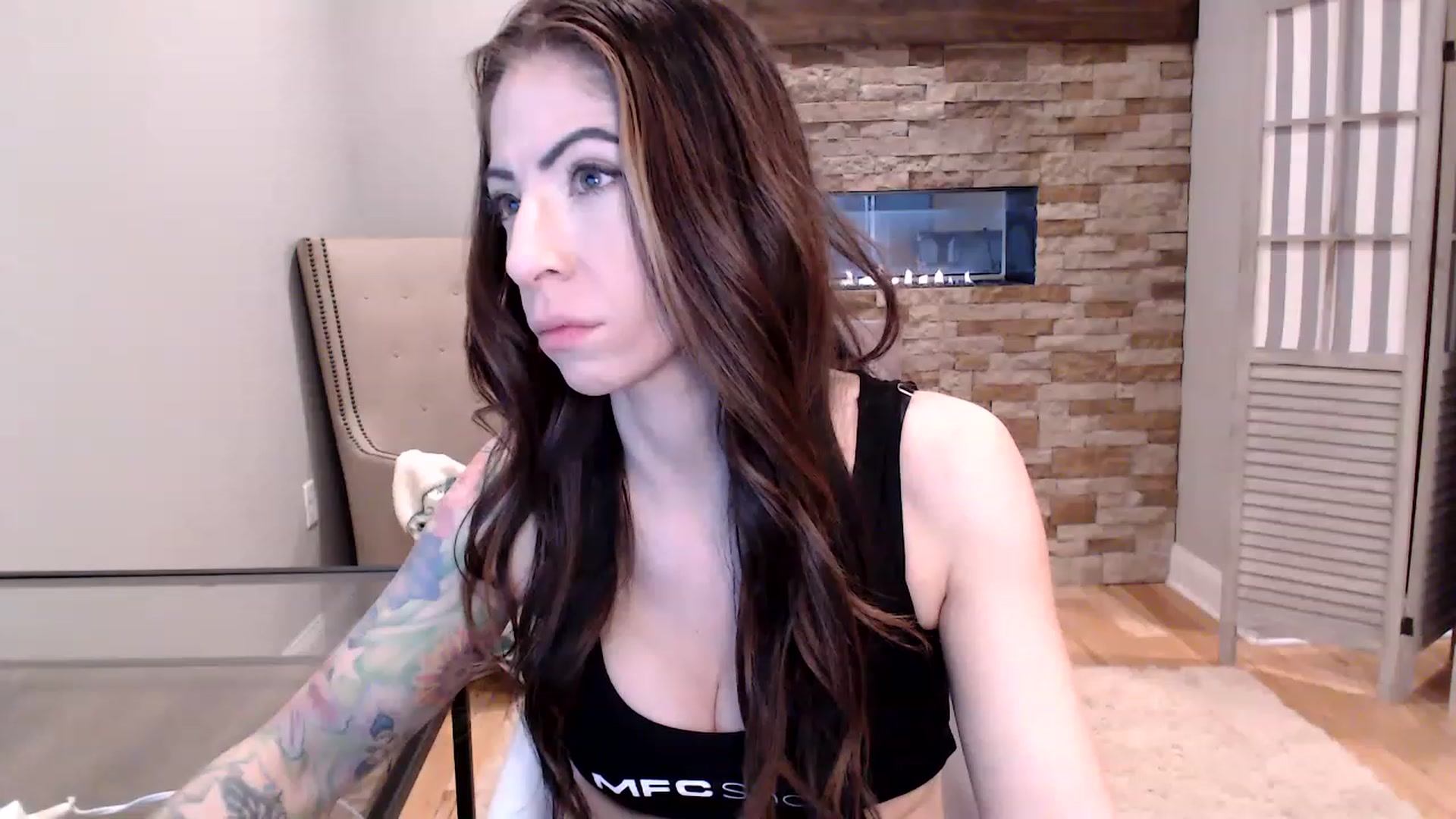 Gallery image thumbnail from AmyDay's myfreecams stream on, 03/08/2023, 18:36 image 18 of 20