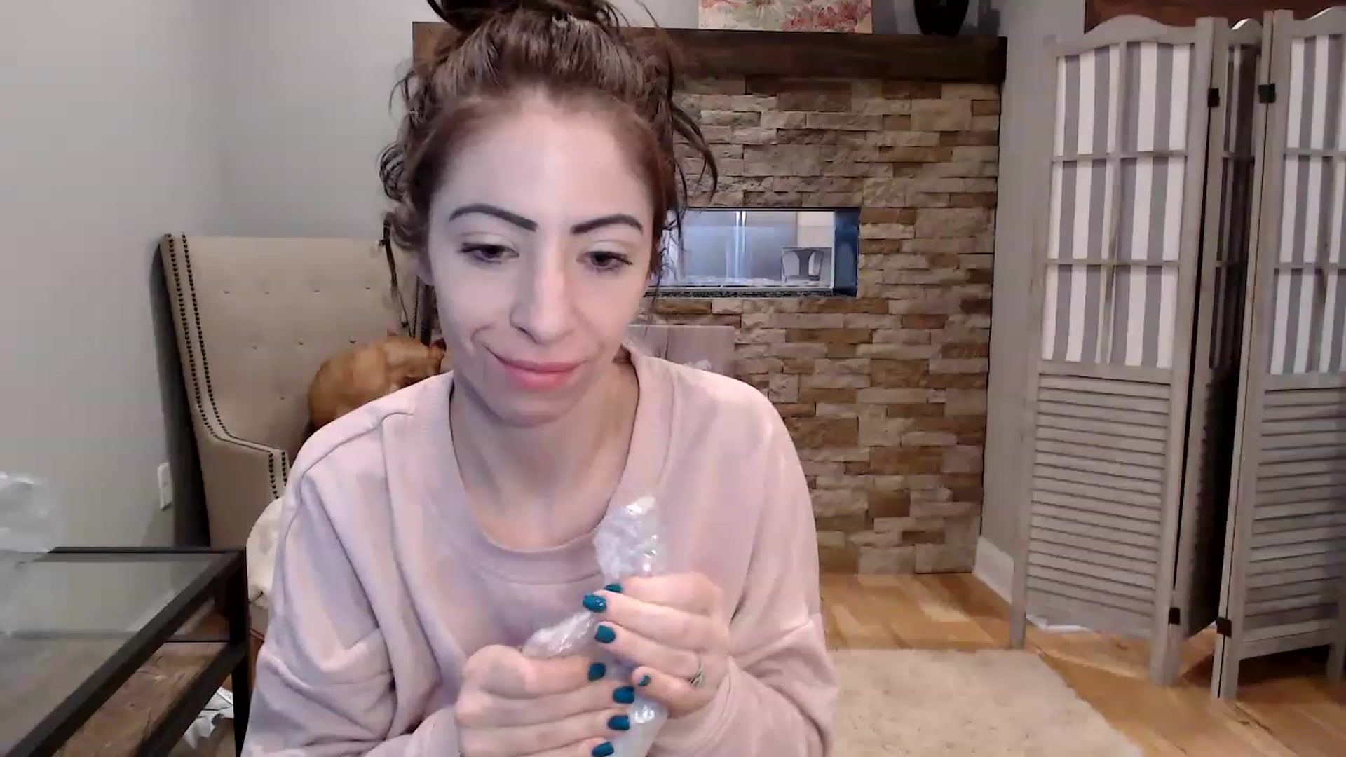 Gallery image thumbnail from AmyDay's myfreecams stream on, 03/09/2023, 19:01 image 5 of 20