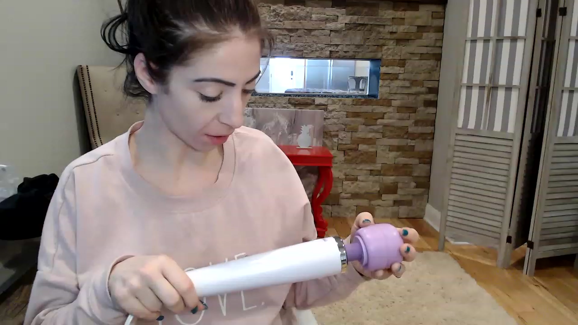 Gallery image thumbnail from AmyDay's myfreecams stream on, 03/09/2023, 19:01 image 19 of 20