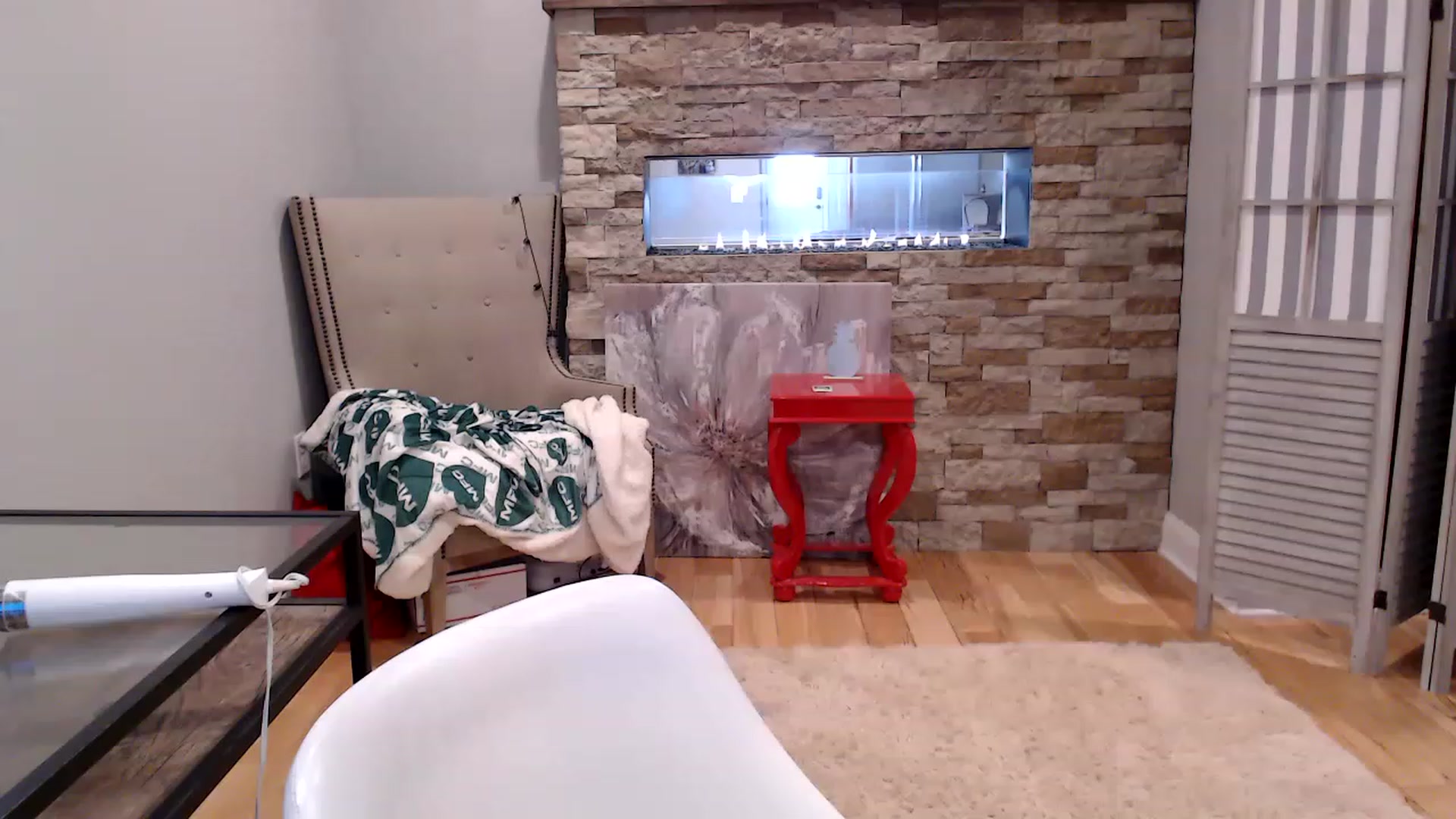 Gallery image thumbnail from AmyDay's myfreecams stream on, 03/22/2023, 18:13 image 6 of 20