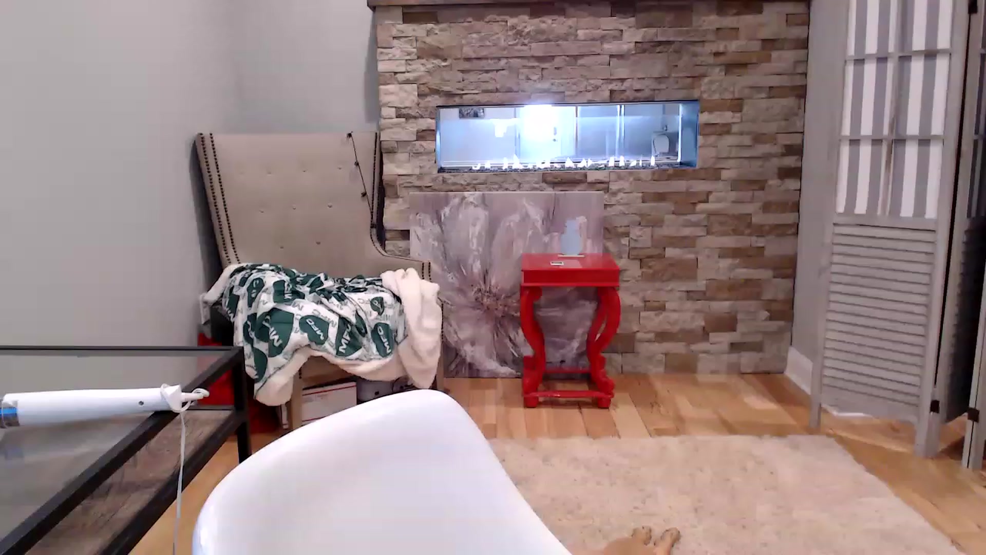 Gallery image thumbnail from AmyDay's myfreecams stream on, 03/22/2023, 18:13 image 3 of 20