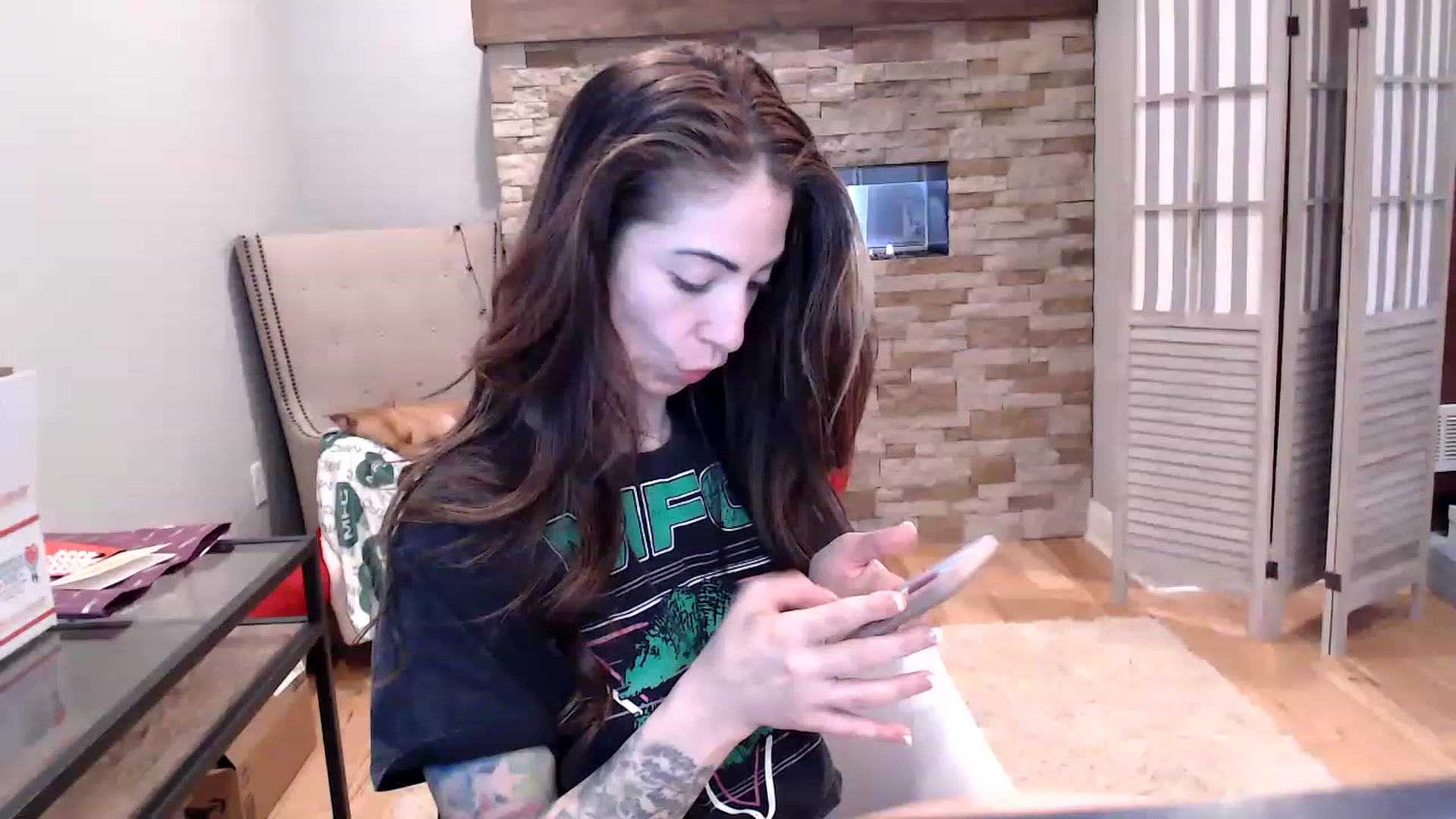 Gallery image thumbnail from AmyDay's myfreecams stream on, 03/29/2023, 15:26 image 10 of 20