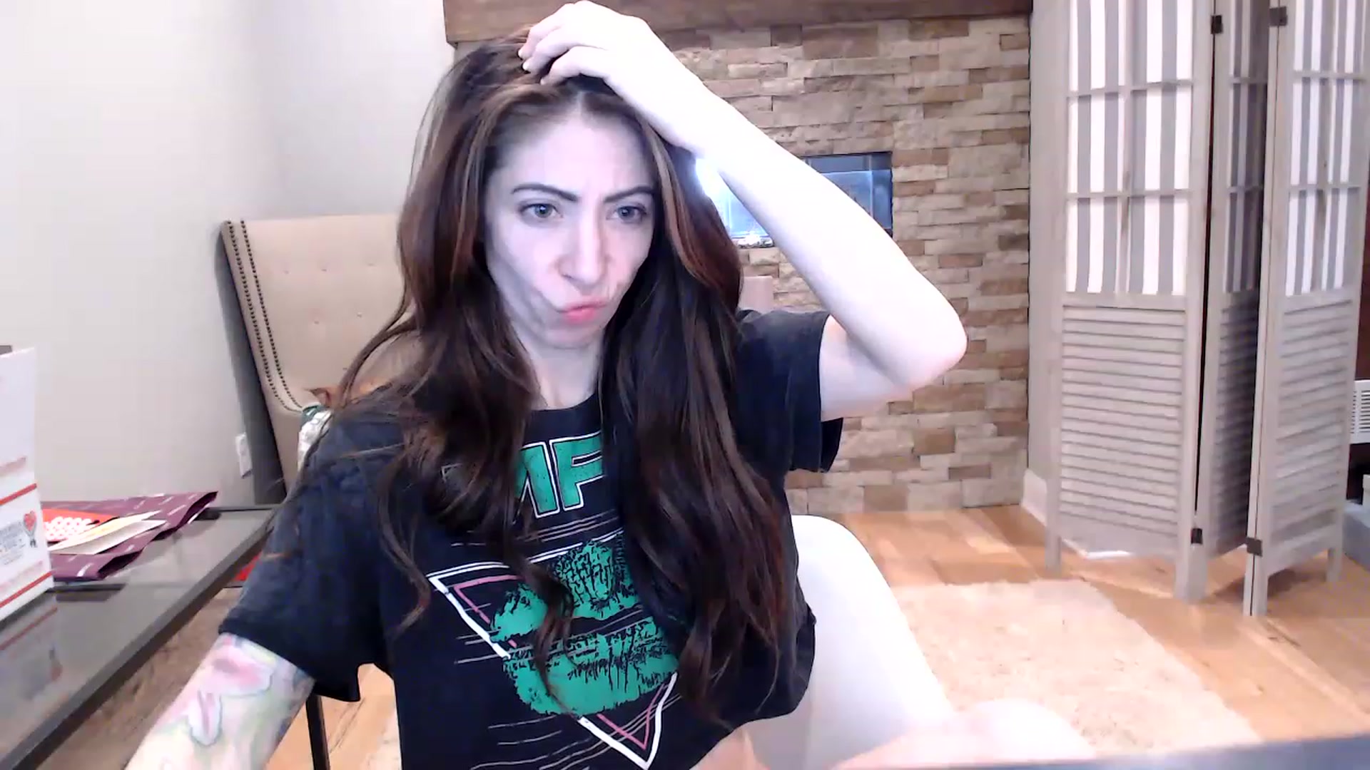 Gallery image thumbnail from AmyDay's myfreecams stream on, 03/29/2023, 15:26 image 9 of 20