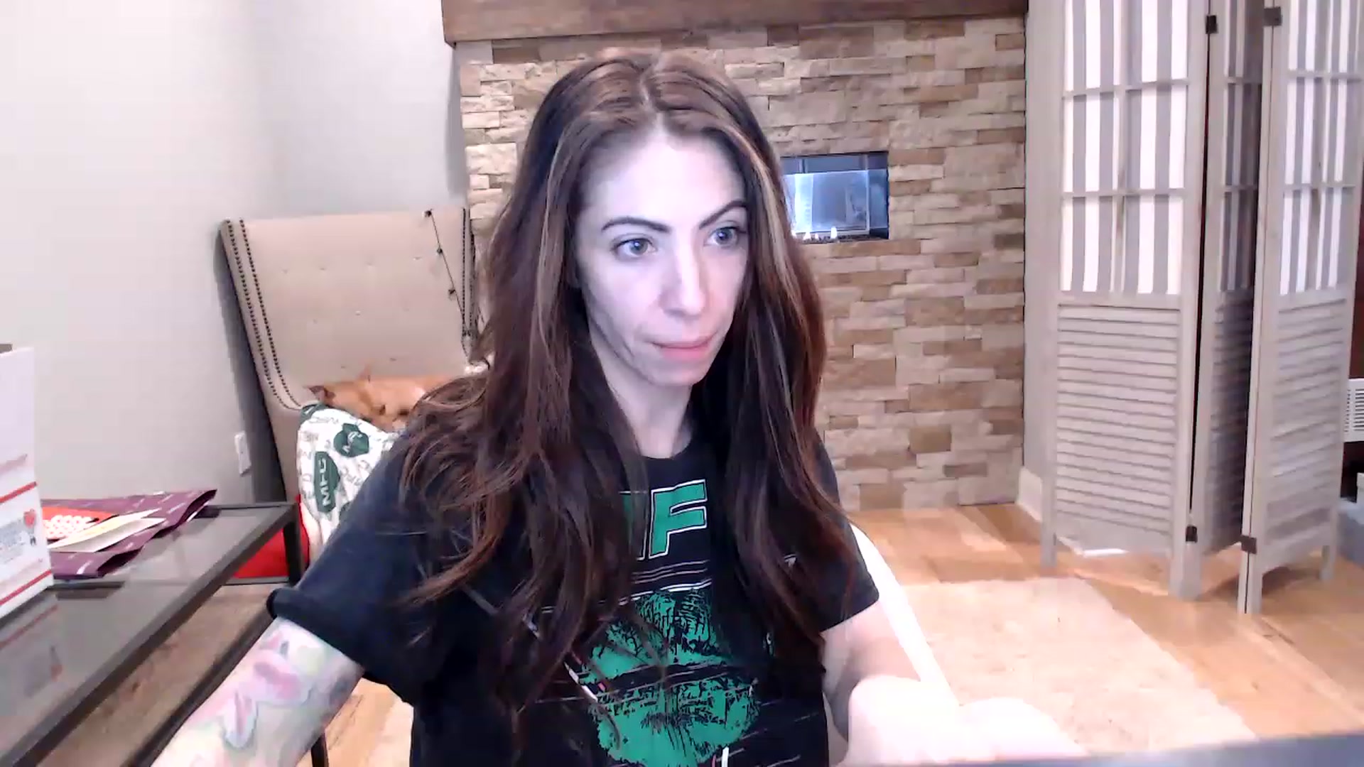 Gallery image thumbnail from AmyDay's myfreecams stream on, 03/29/2023, 15:26 image 6 of 20
