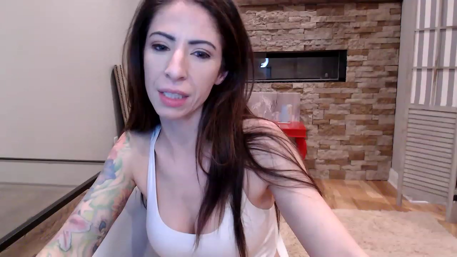 Gallery image thumbnail from AmyDay's myfreecams stream on, 04/04/2023, 05:41 image 1 of 20