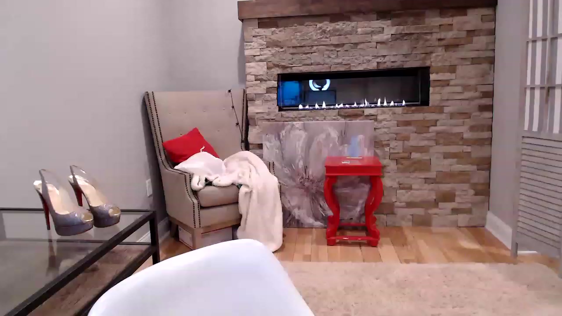 Gallery image thumbnail from AmyDay's myfreecams stream on, 04/06/2023, 05:42 image 1 of 20