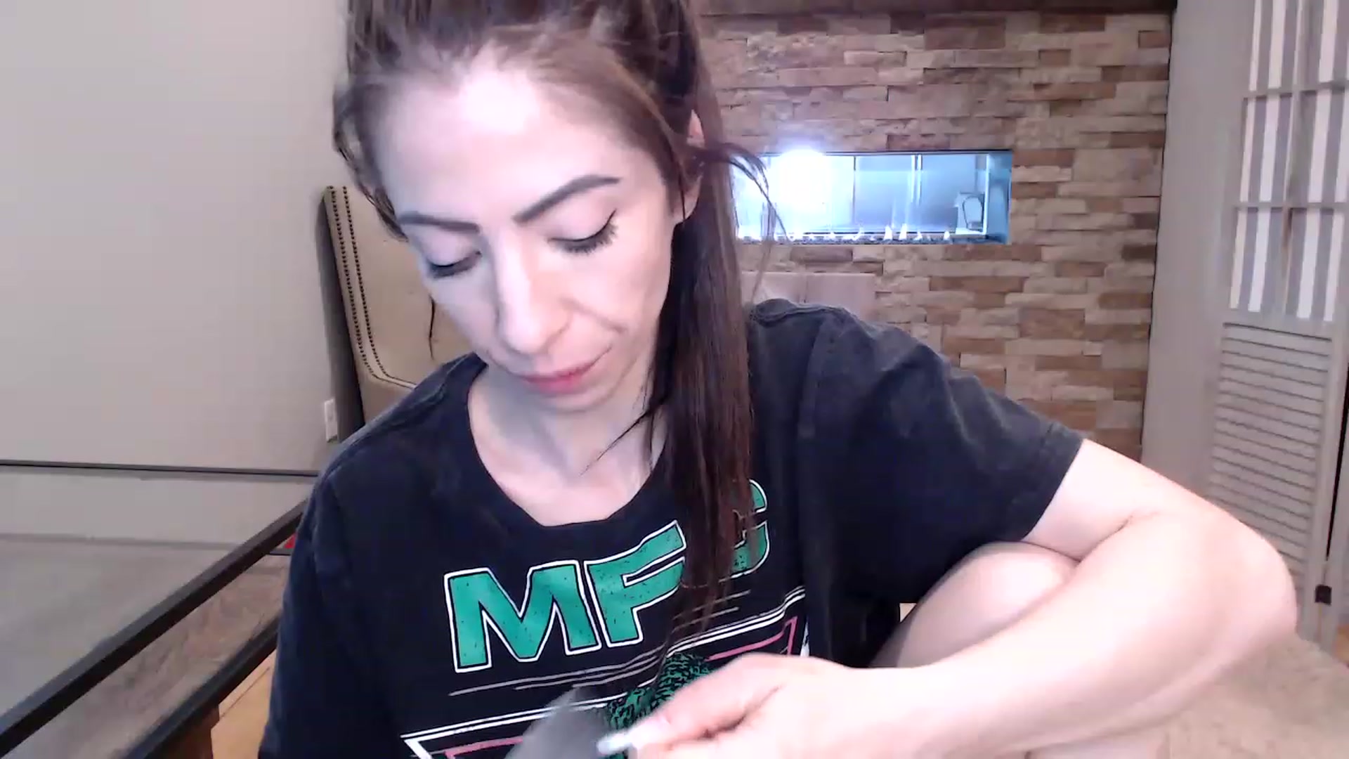 Gallery image thumbnail from AmyDay's myfreecams stream on, 04/12/2023, 16:54 image 15 of 20