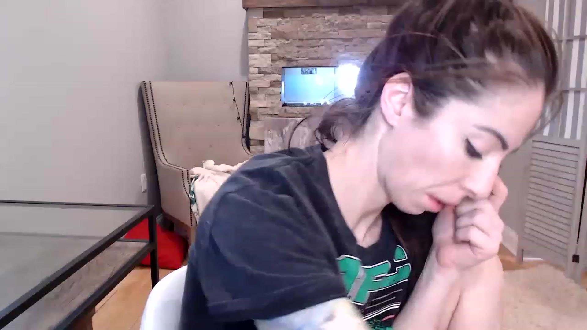 Gallery image thumbnail from AmyDay's myfreecams stream on, 04/12/2023, 16:54 image 10 of 20