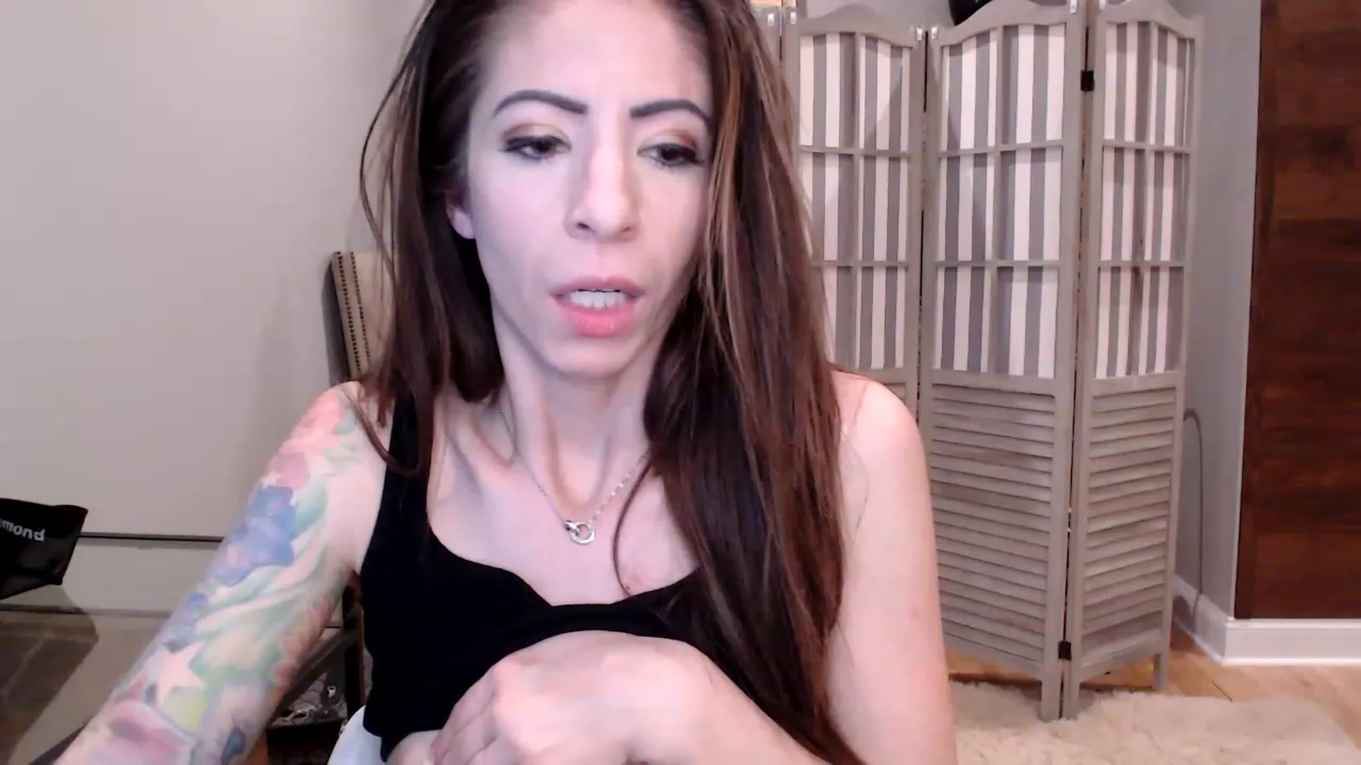 Gallery image thumbnail from AmyDay's myfreecams stream on, 04/19/2023, 04:04 image 16 of 20