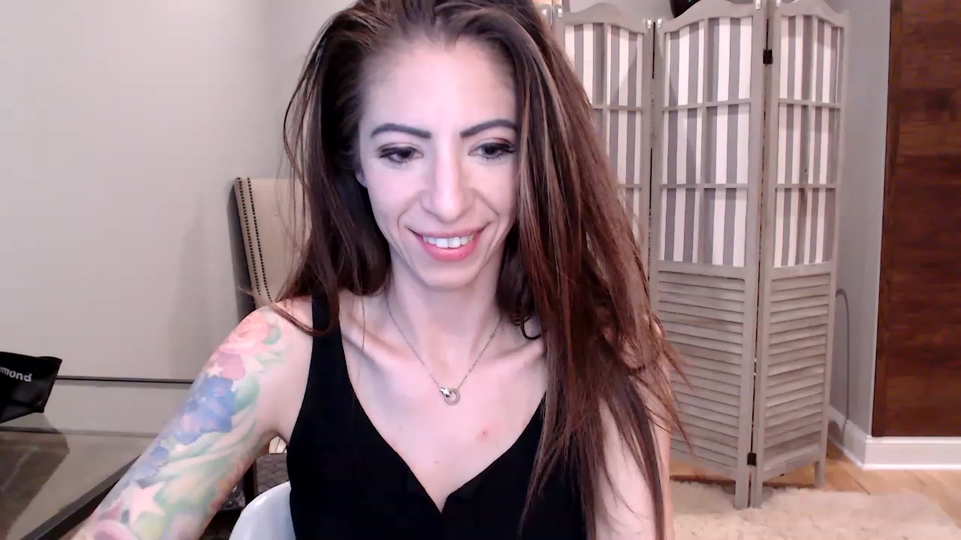 Gallery image thumbnail from AmyDay's myfreecams stream on, 04/19/2023, 04:04 image 15 of 20