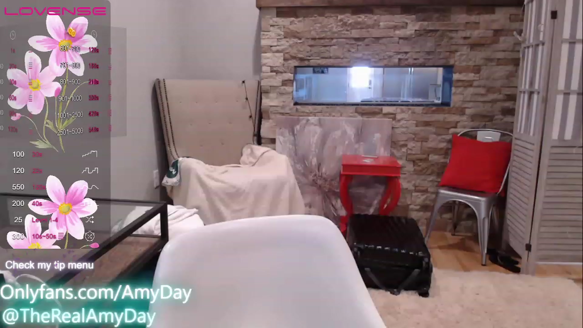 Gallery image thumbnail from AmyDay's myfreecams stream on, 04/25/2023, 17:02 image 6 of 20