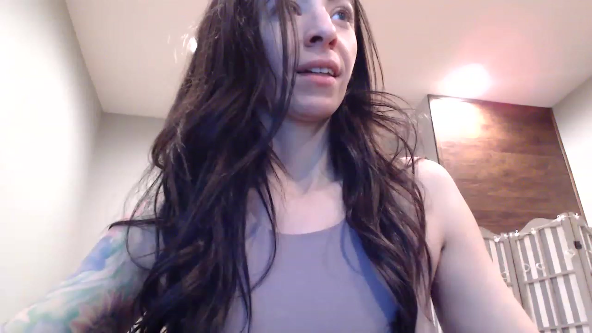 Gallery image thumbnail from AmyDay's myfreecams stream on, 05/01/2023, 18:02 image 19 of 20