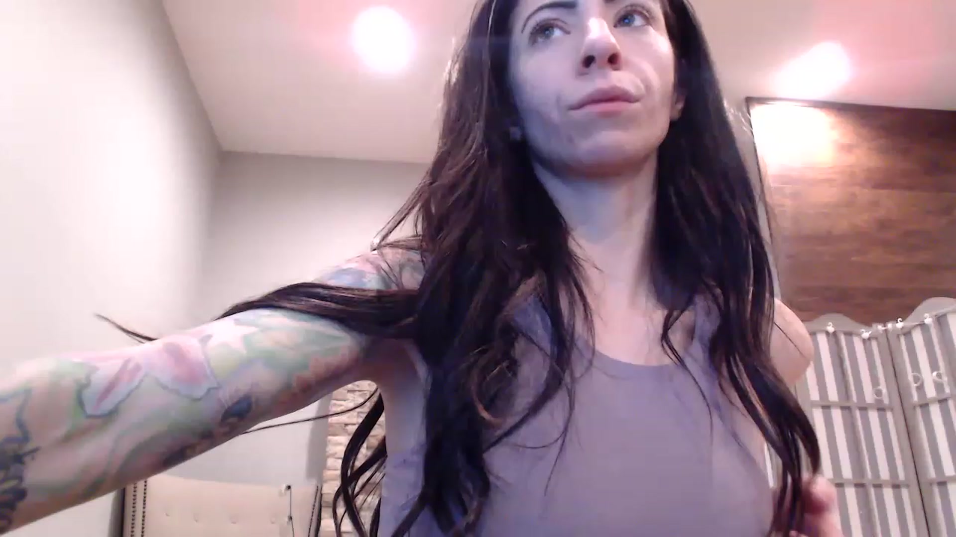 Gallery image thumbnail from AmyDay's myfreecams stream on, 05/01/2023, 18:02 image 9 of 20