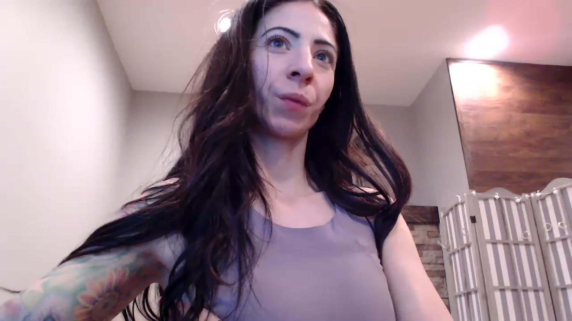 Gallery image thumbnail from AmyDay's myfreecams stream on, 05/01/2023, 18:02 image 11 of 20
