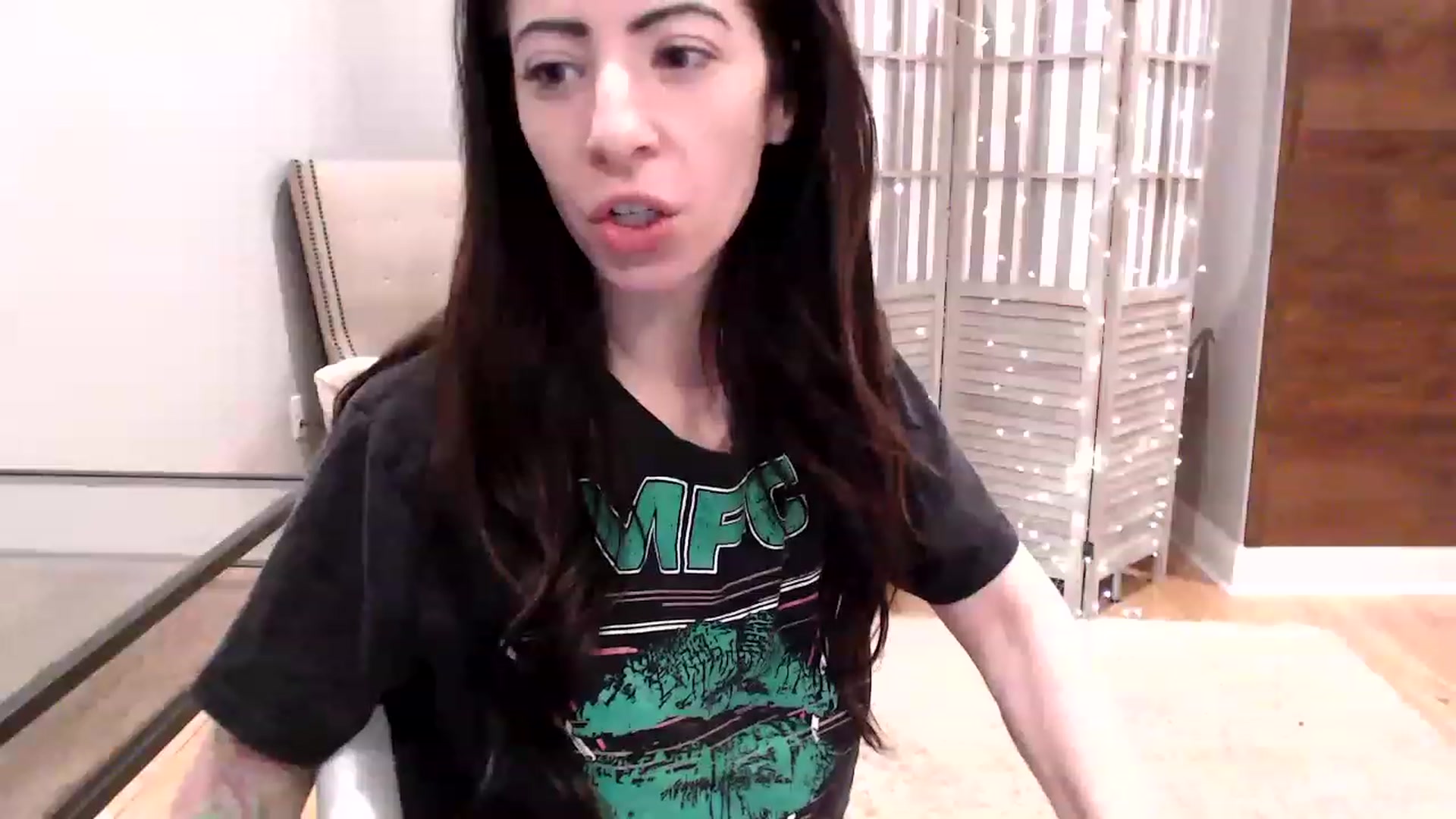 Gallery image thumbnail from AmyDay's myfreecams stream on, 05/05/2023, 18:04 image 3 of 20